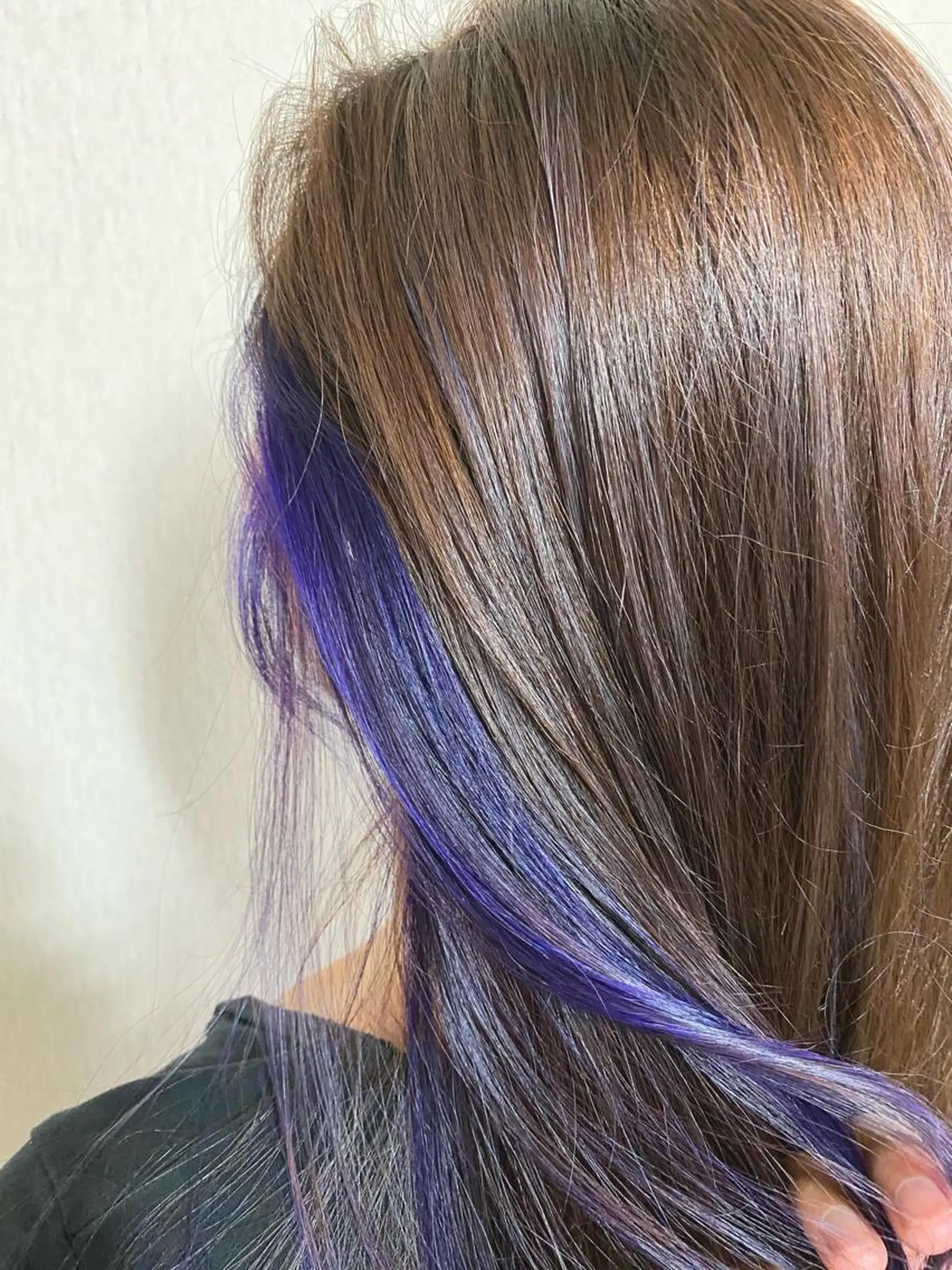ロング カラー ベージュカラー イヤリングカラー ハイライトカラー ハイライト カラースペシャリスト しょう🧑🏼‍🎨のヘアスタイル