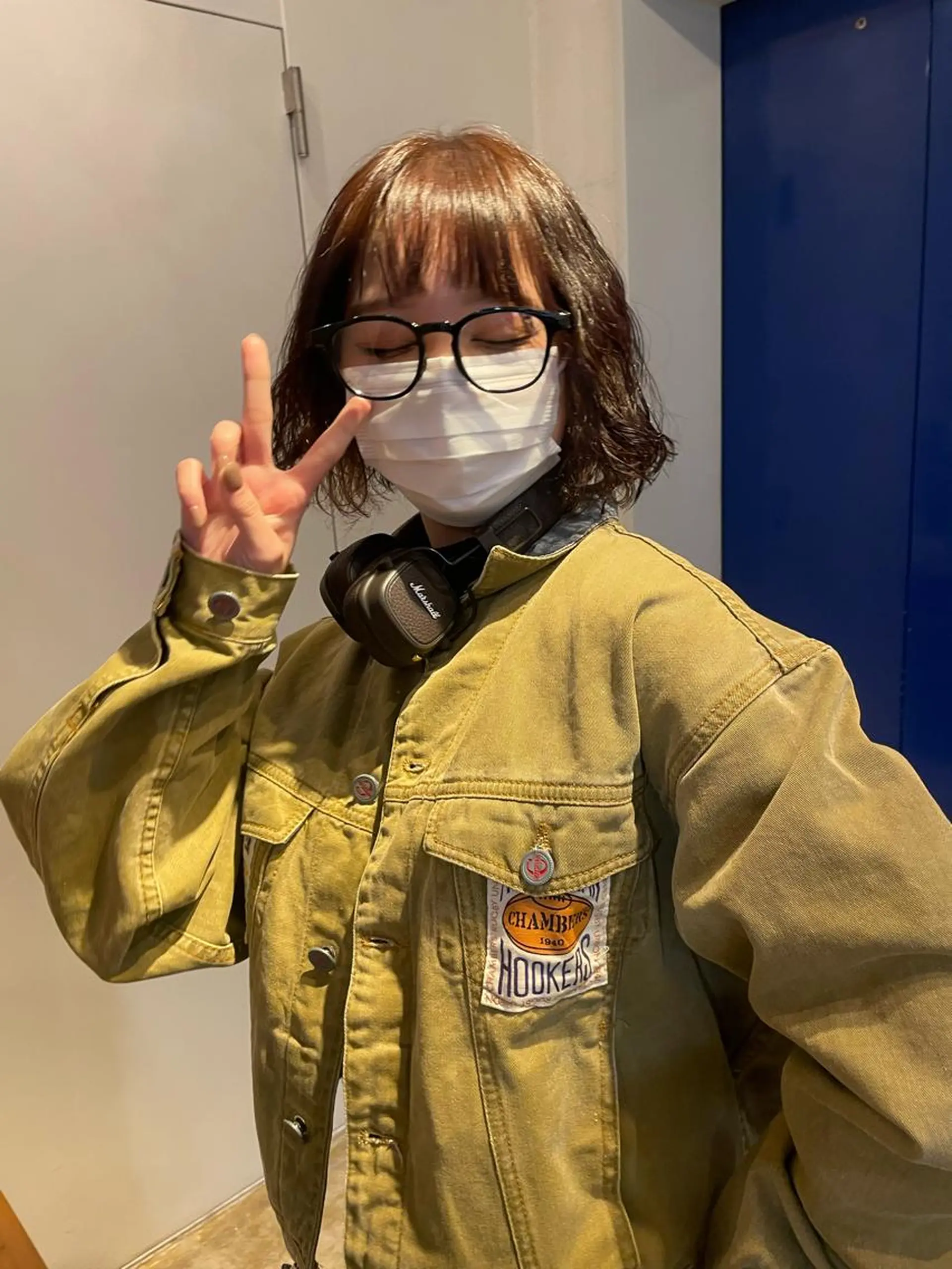 ミディアム カラー パーマ カット ヘアカラー パーマ トリートメント レイヤー／似合わせ TAKUYAのヘアスタイル