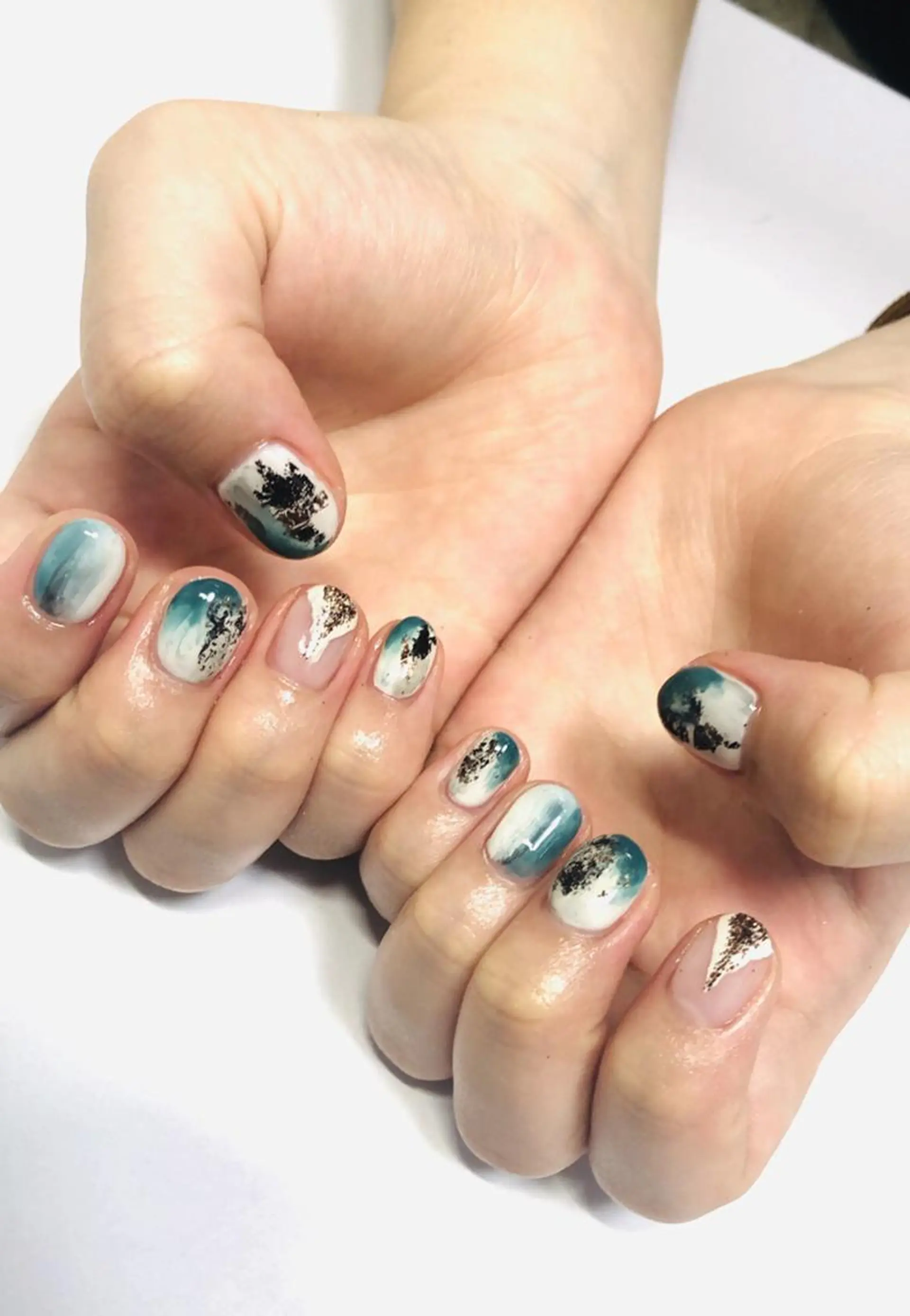 ネイル ハンドネイル yochi nailのネイルデザイン