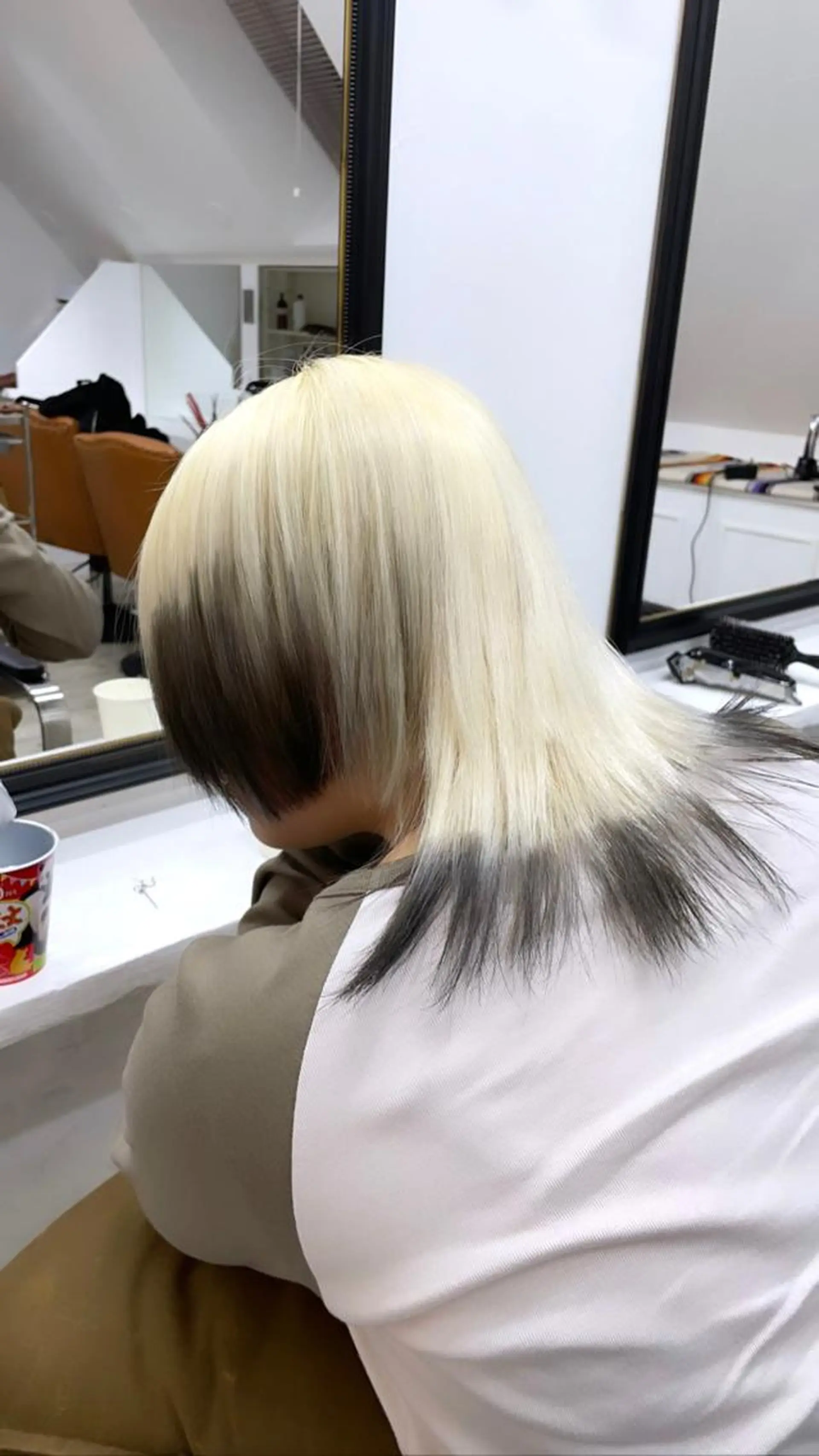 ショート カラー ウルフカット ヘアカラー トリートメント 🔷ダブルカラーハイ トーン🔷櫻井走のヘアスタイル