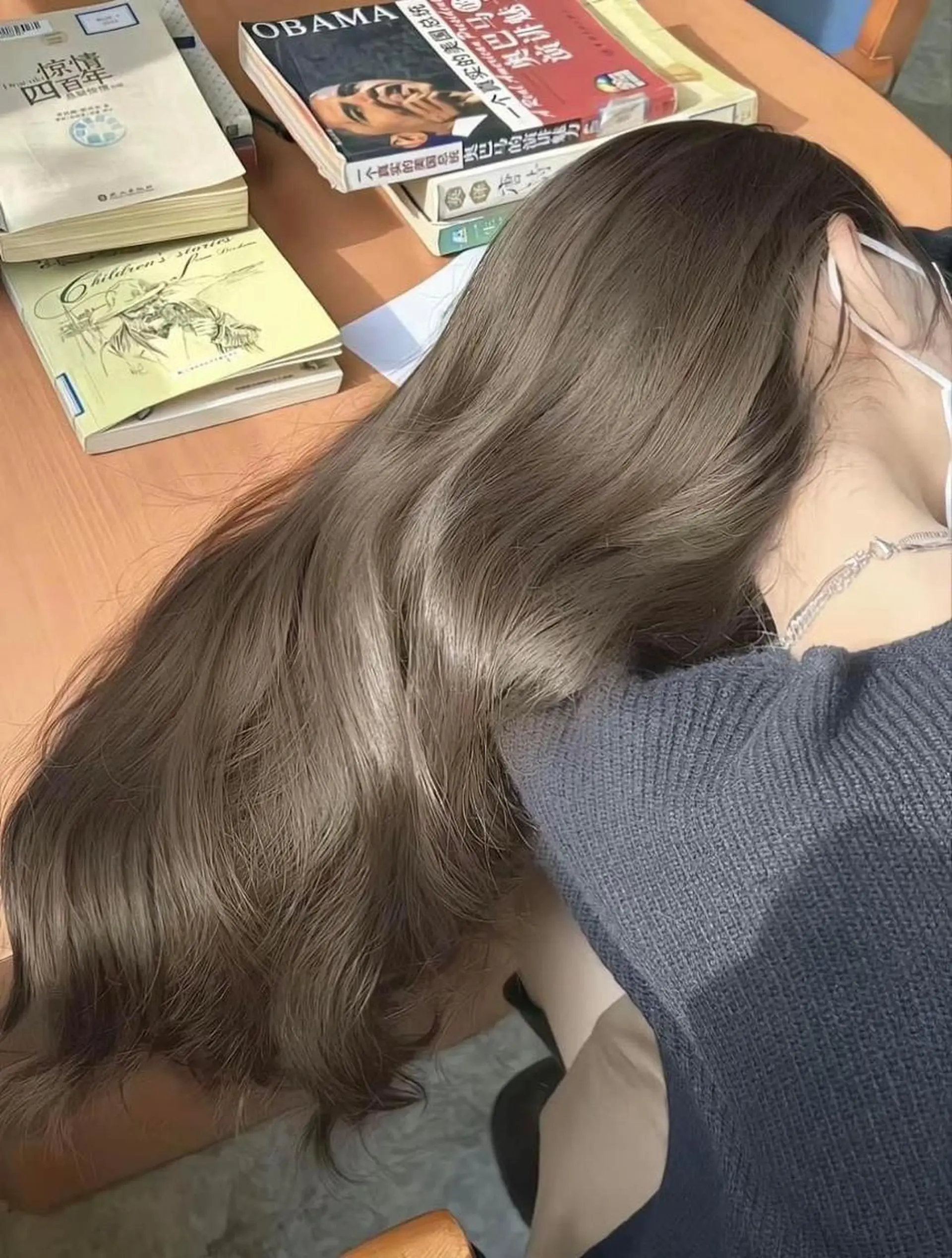 ロング カラー 大人上品🤍透明感 ベージュ🤍REOのヘアスタイル