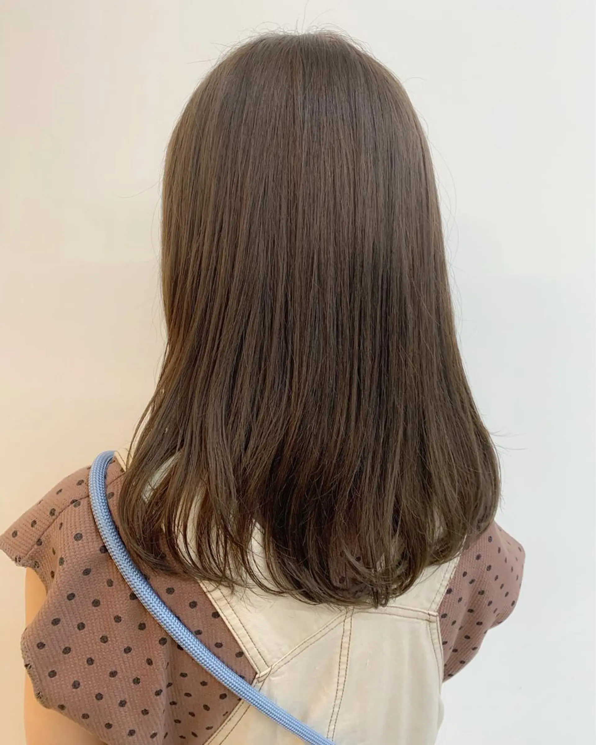 セミロング 透明感/オリーブ/ グレージュ/YUKAのヘアスタイル