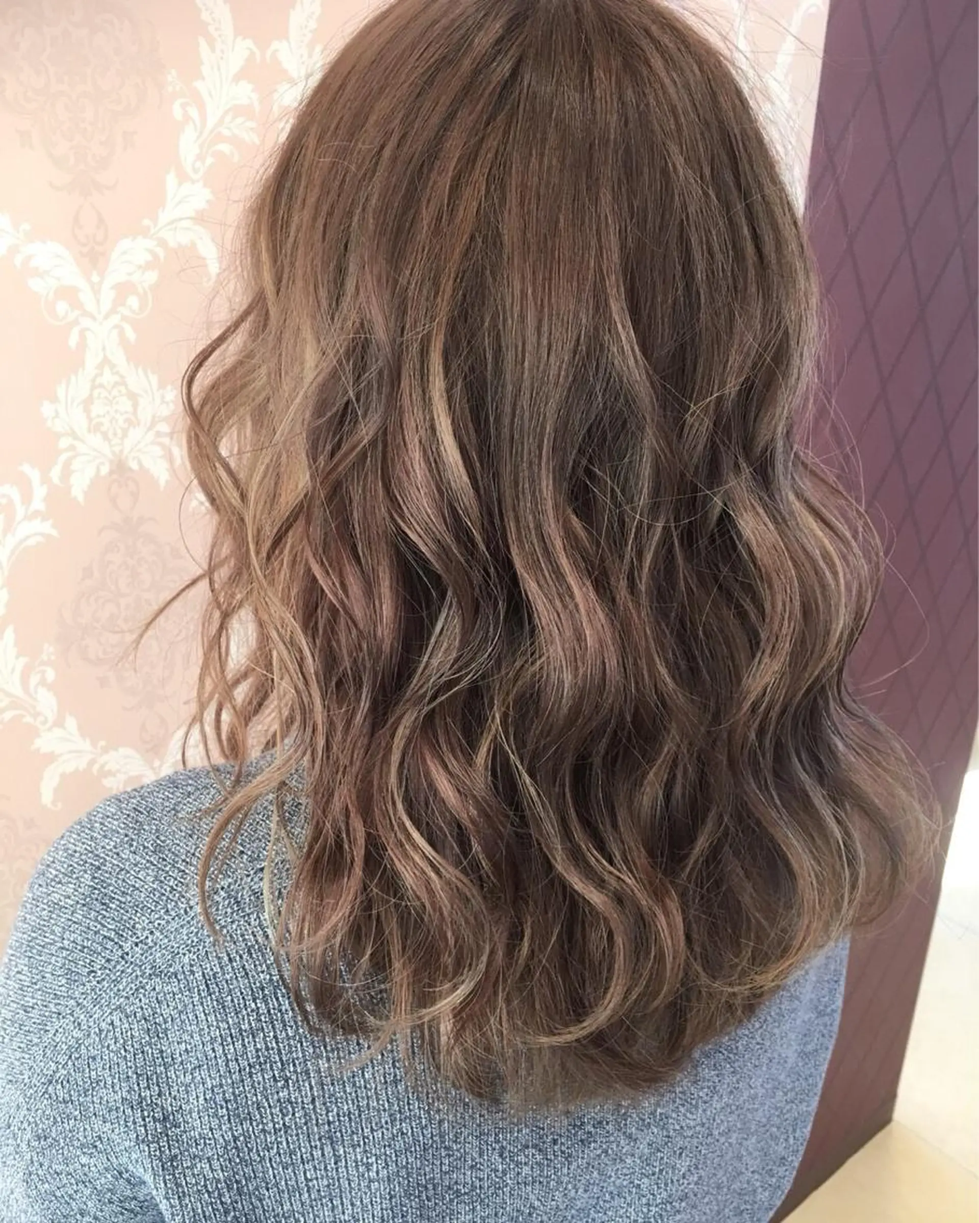 ロング カラー 宍戸 海斗のヘアスタイル