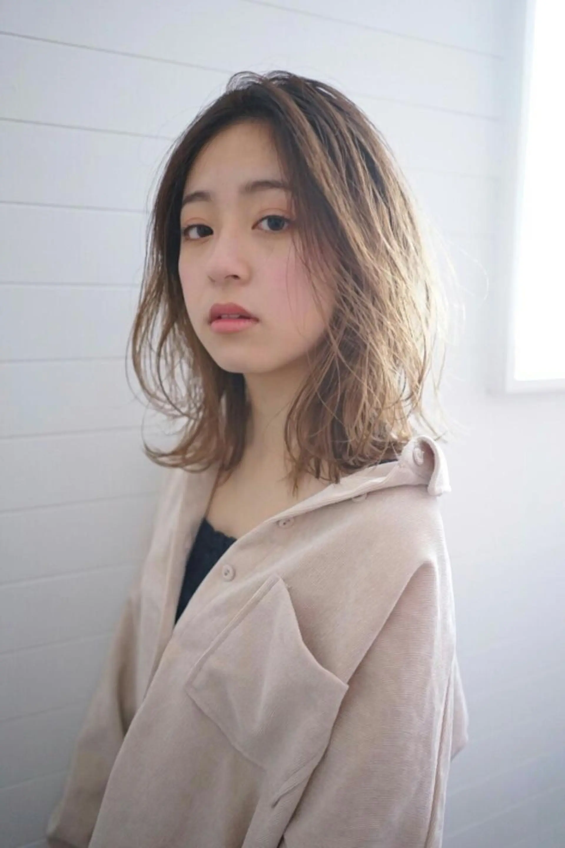 セミロング カット 小田川 竜也のヘアスタイル