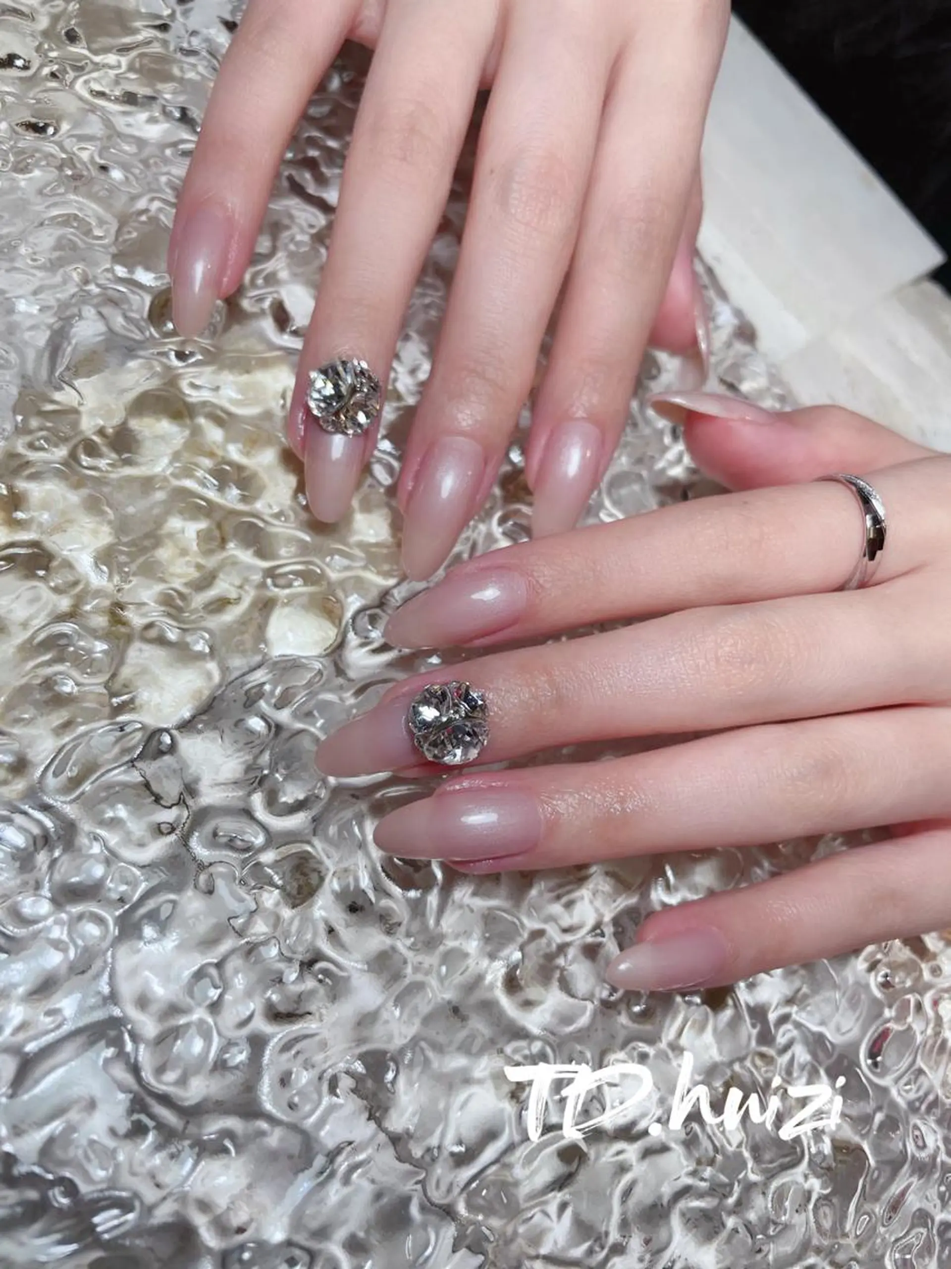 セミロング めぐみのネイルサロン 惠のネイルデザイン