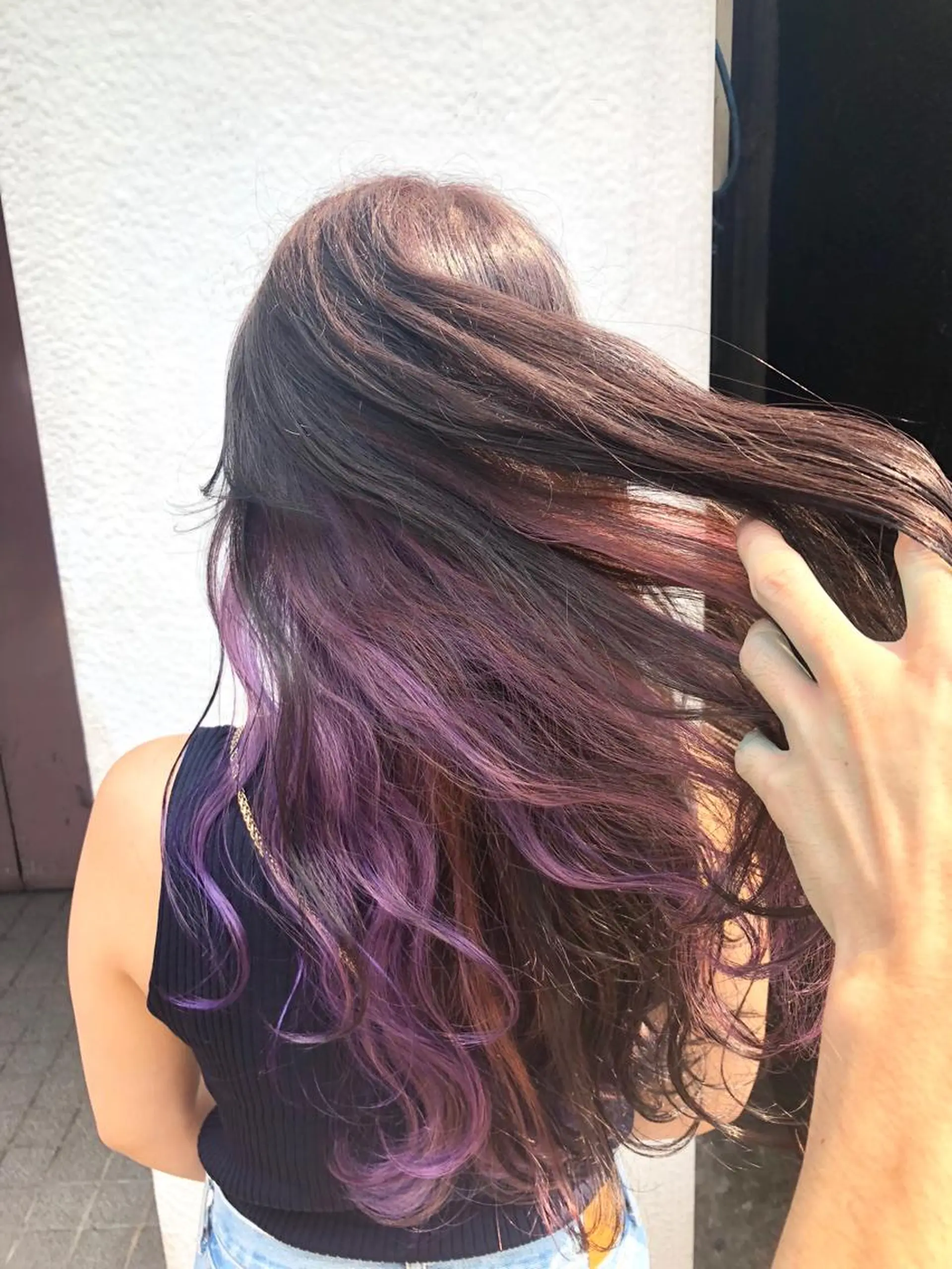 ロング カラー インナーカラー パープルカラー トリートメント 100%髪質改善特化 TRUNSのヘアスタイル