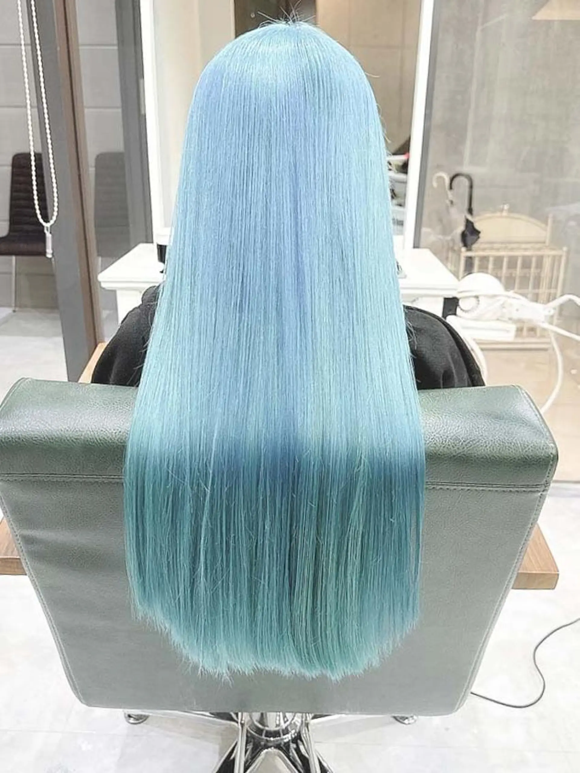 ロング カラー ヘアアレンジ ブリーチ ケアブリーチ 透明感カラー デザインカラー ハイトーンカラー Days 透明感カラーのヘアスタイル