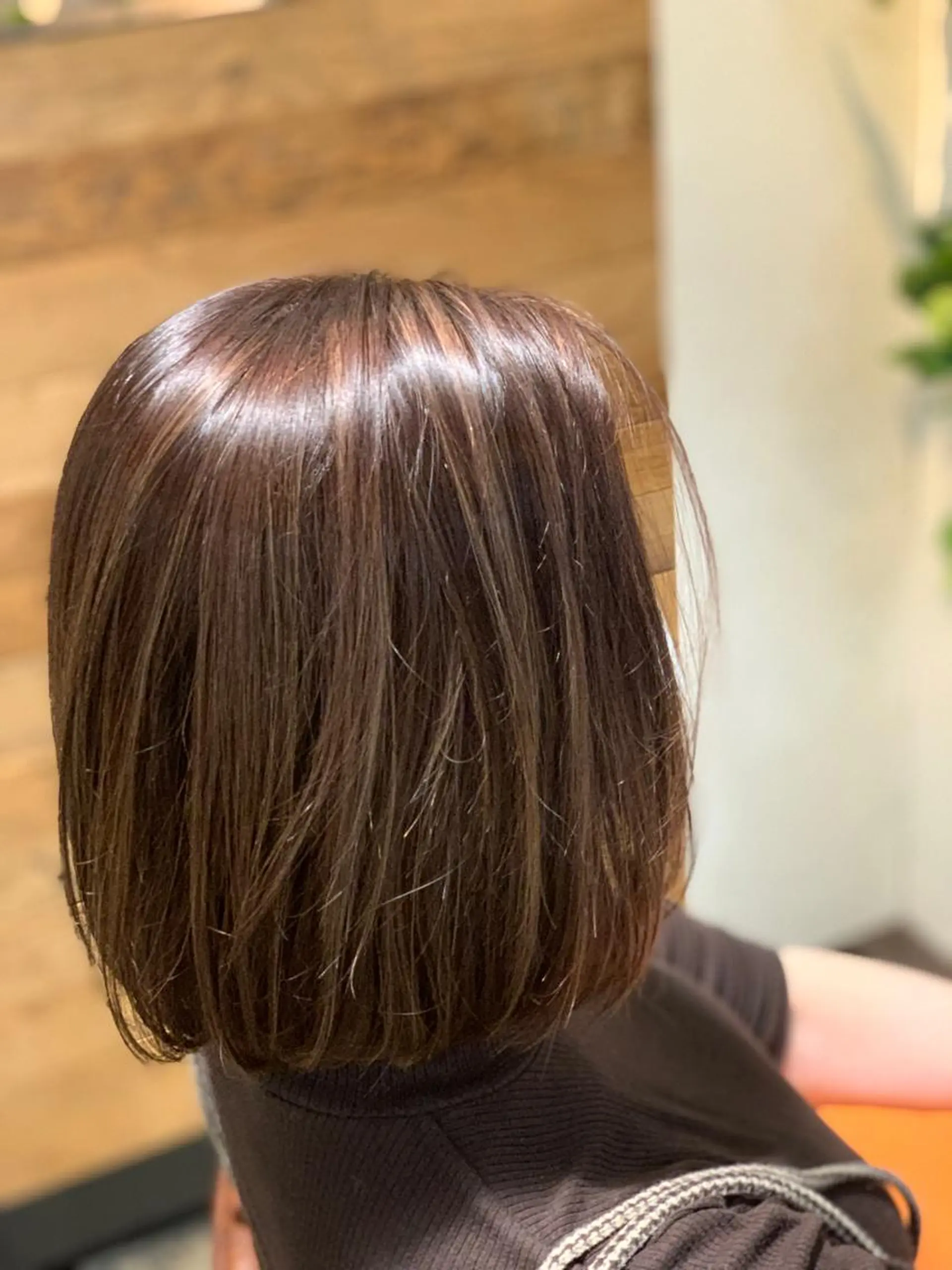 ミディアム カラー ハイライト✨髪質改善 TAKAさんです😊のヘアスタイル