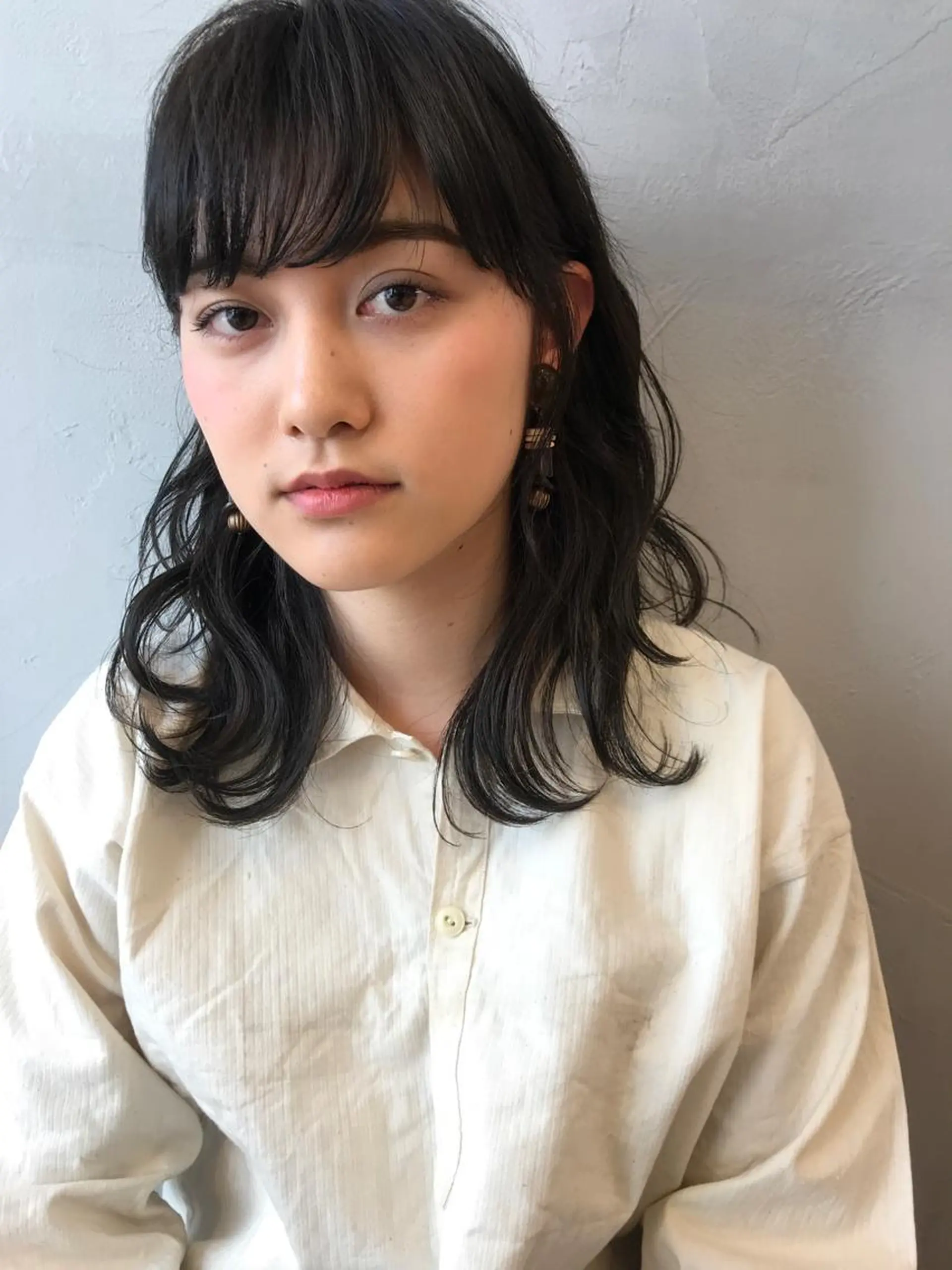 ミディアム DopeLIT モデル募集中のヘアスタイル