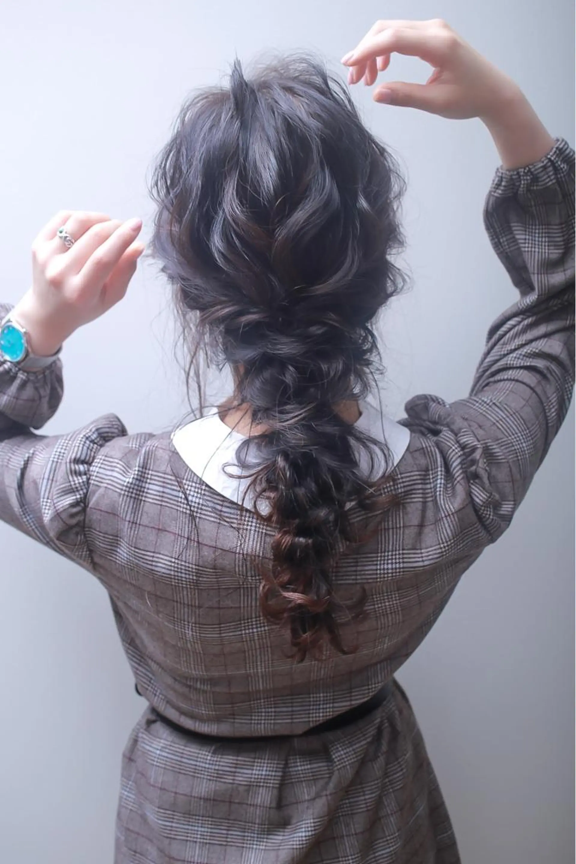 ロング カラー ヘアアレンジ 伊藤 裕貴のヘアスタイル