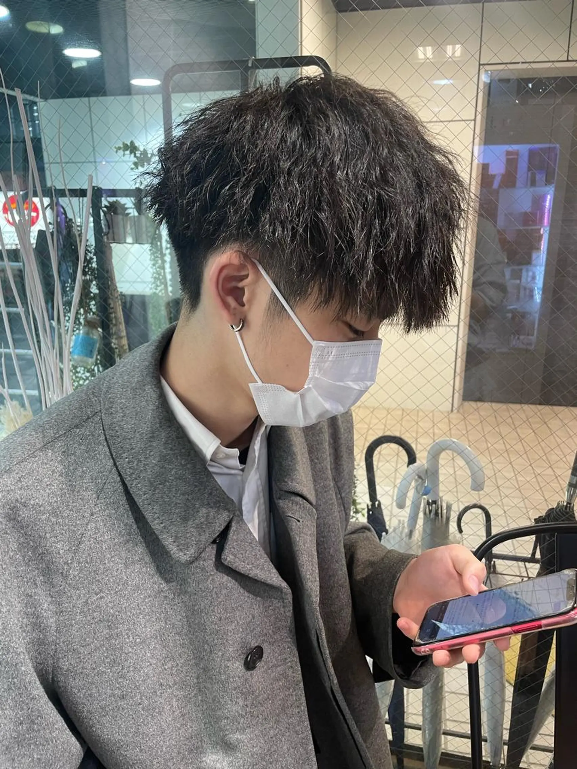 パーマ メンズ メンズハイトーン 学生（メンズ向け） 学生 メンズ/艶髪/カラー サクラ🌸のヘアスタイル