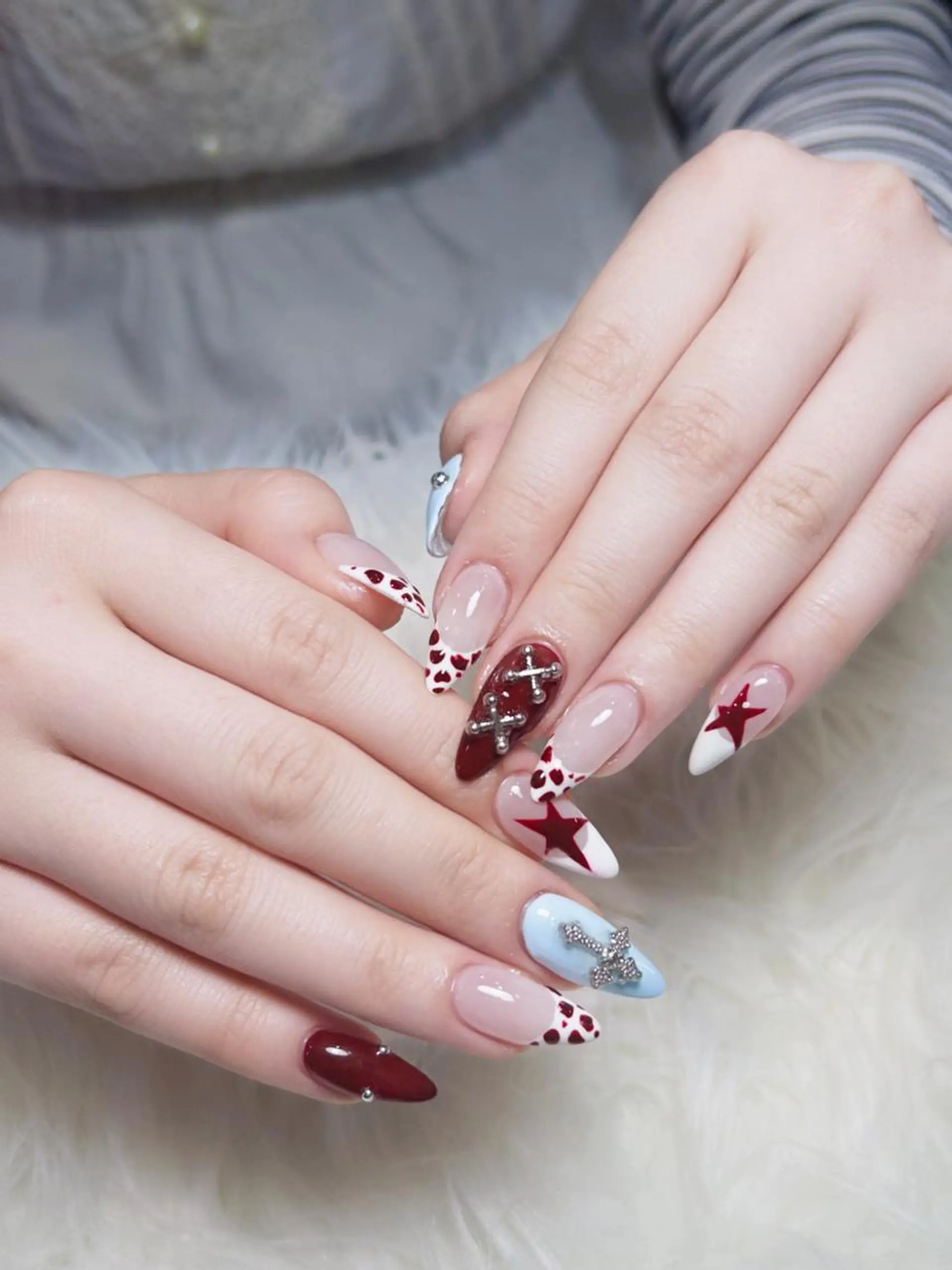 ネイル チークネイル クリアネイル ガーリー キラキラネイル 韓国ネイル ハンドネイル YUNA Belle Nail 池袋のネイルデザイン