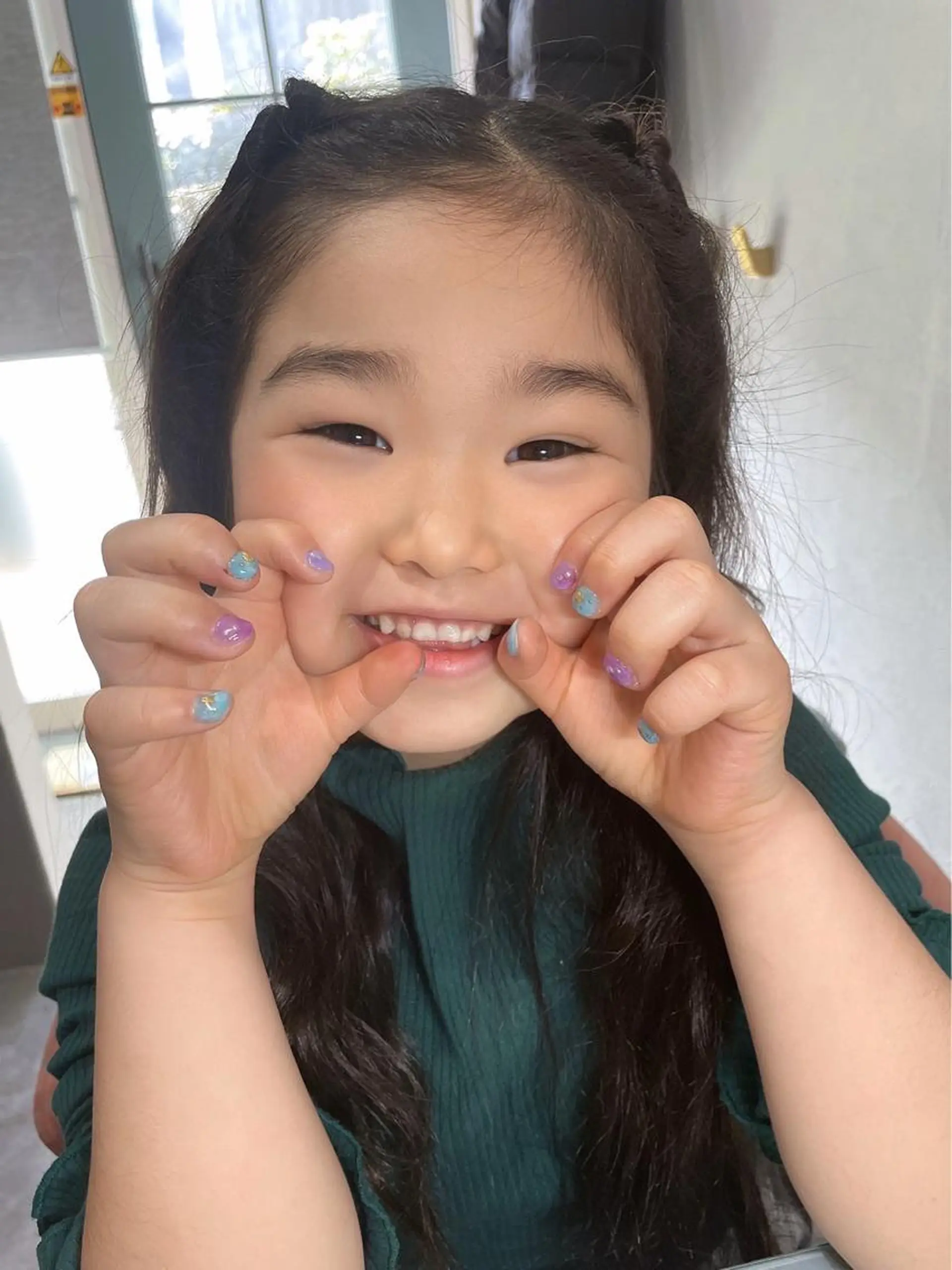 キッズ ネイル LAVISH nail salonのネイルデザイン