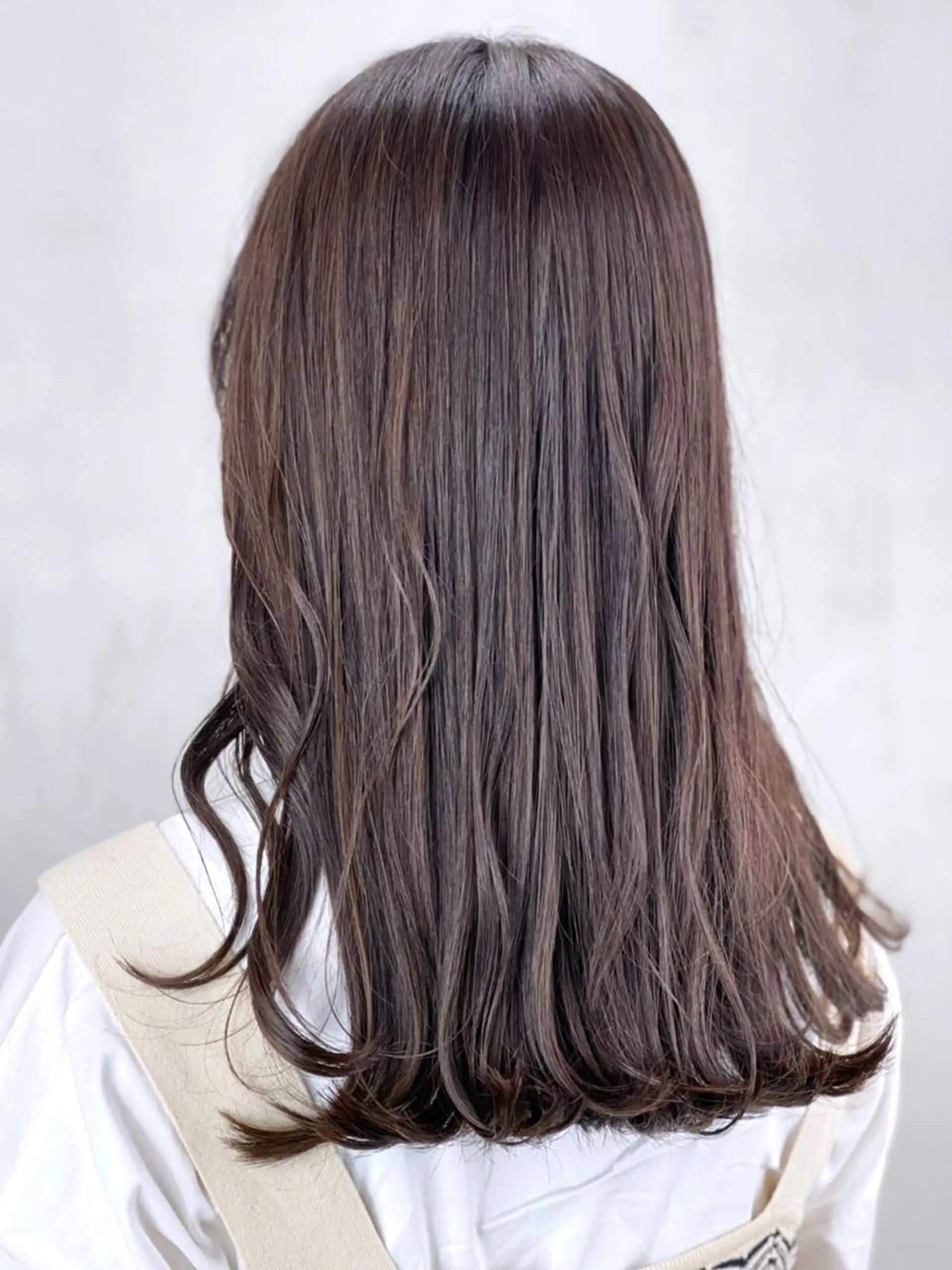 ミディアム ハイライト ITbyALBUM 浦和店のヘアスタイル