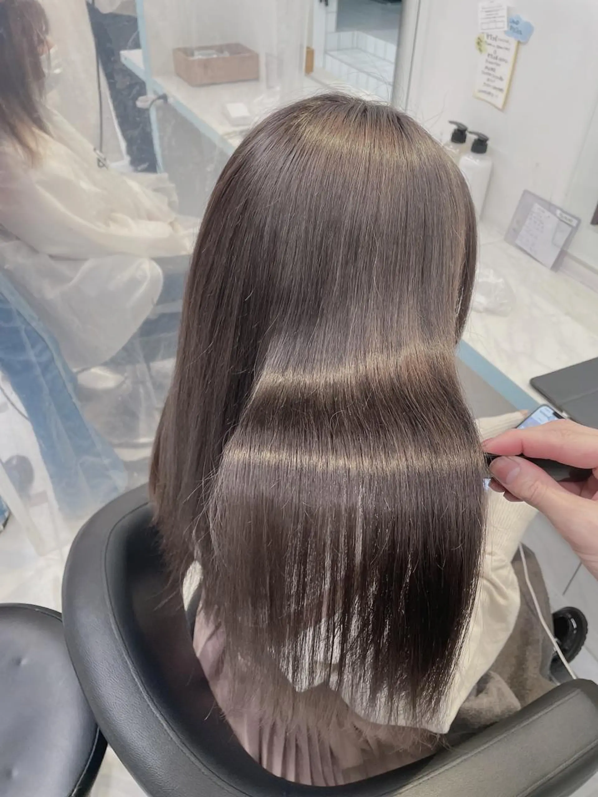 ミディアム サロウィン新宿三丁目East所属・💕冬モテ×上品色気 モテヘア💕山田航介のヘアスタイル