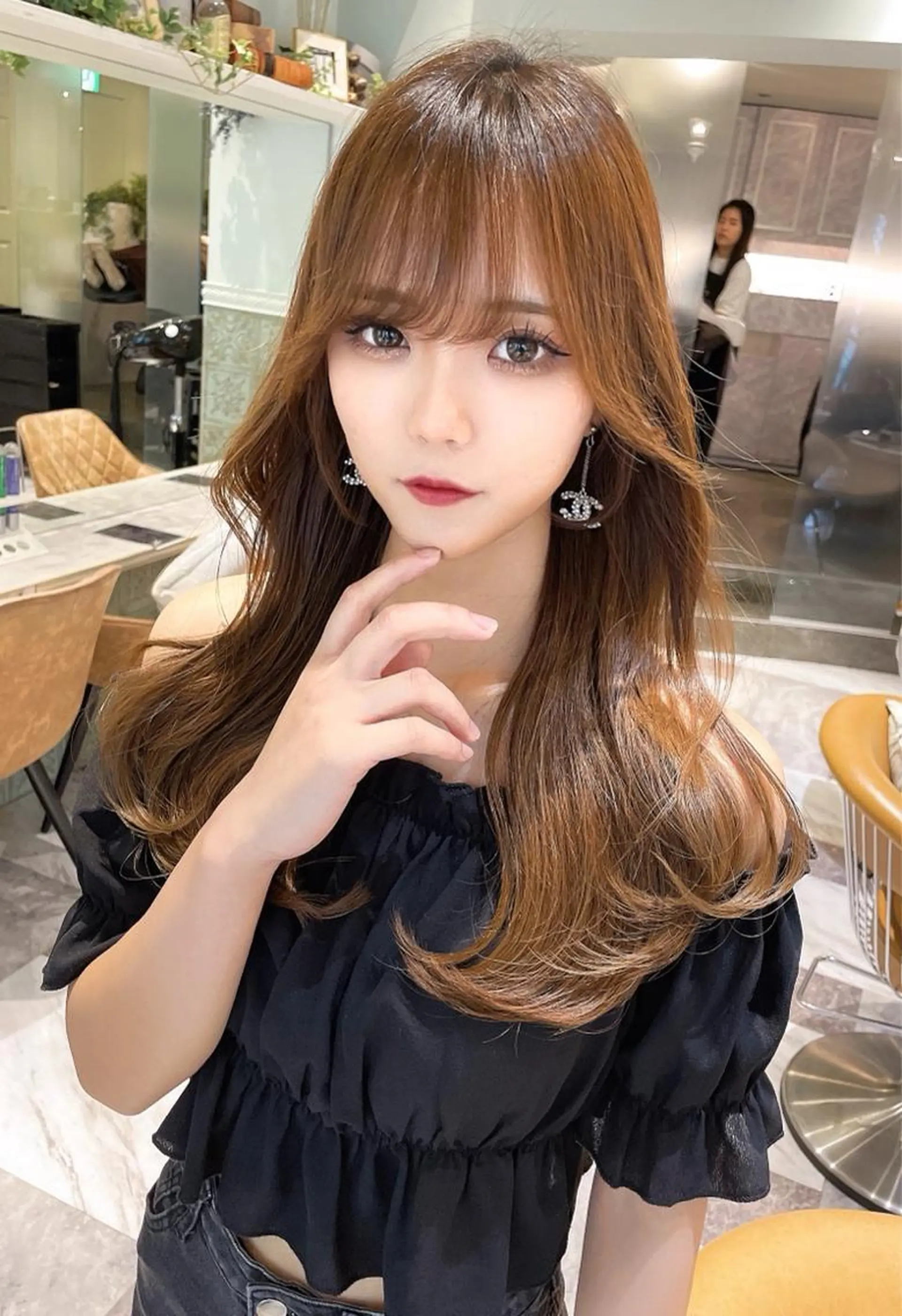 ロング カラー ベージュカラー 黒髪 ブリーチ ブルーカラー ブルーブラック カット ヘアカラー トリートメント 木屋元一/透明感 /レイヤー/顔まわりのヘアスタイル