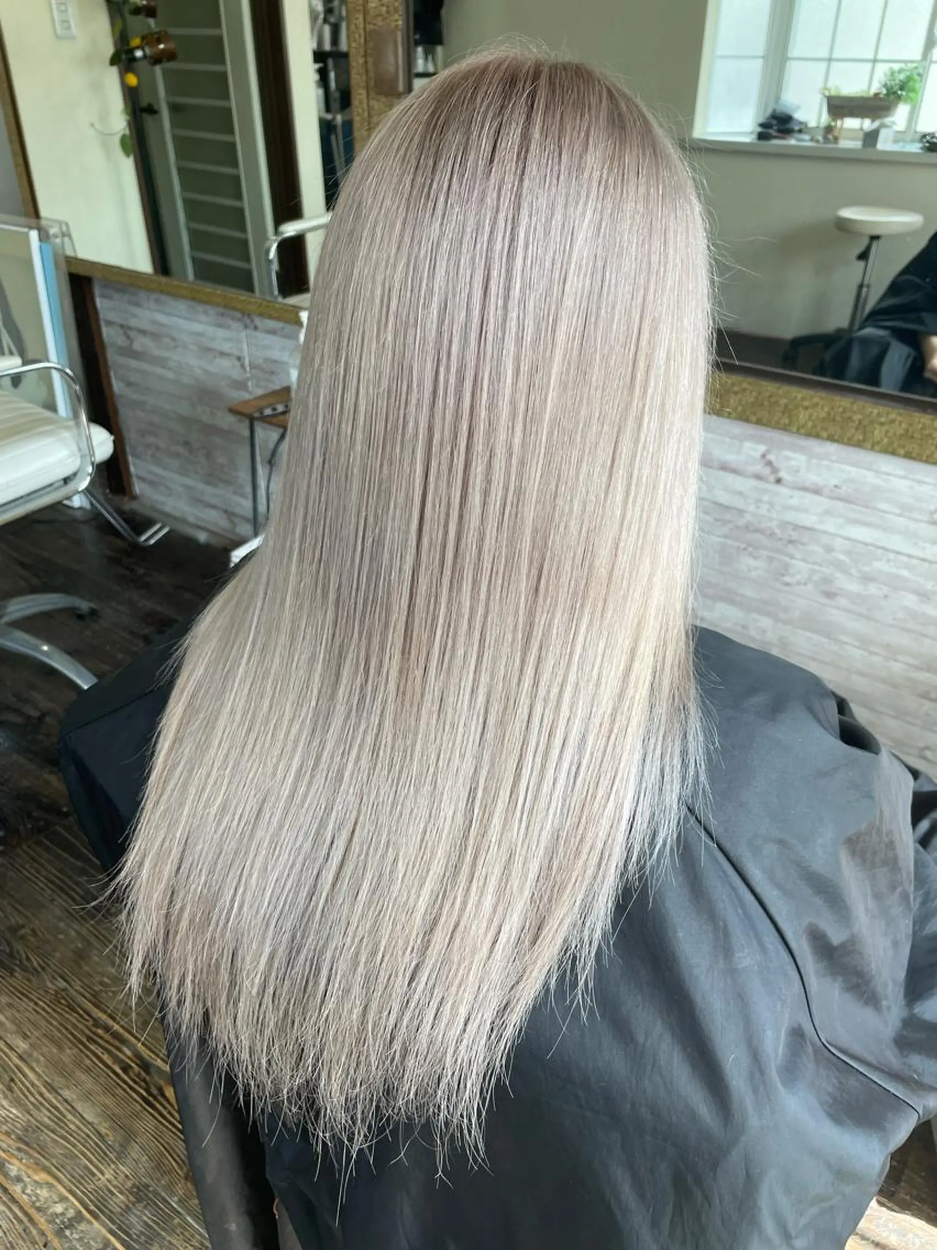 ロング ヘアカラー 渡辺 健太のヘアスタイル