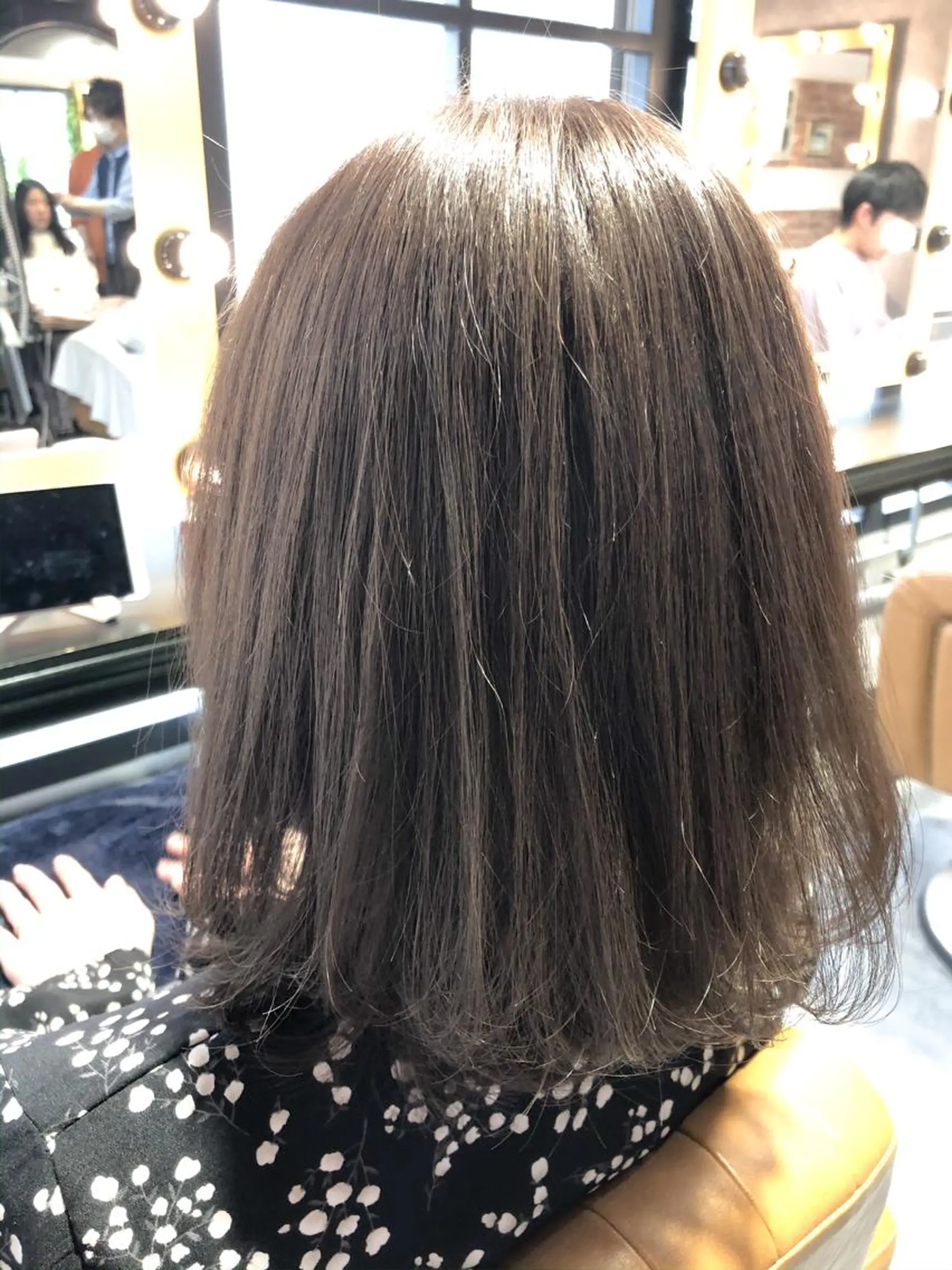 ミディアム 小顔カット トリートメント 髪質改善縮毛矯正 リピートNo.1米倉のヘアスタイル