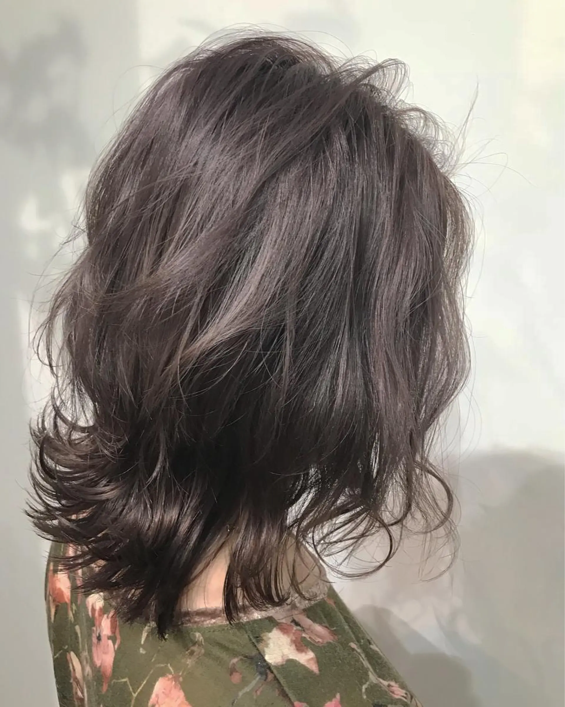 ミディアム カラー グレージュ ラベンダーカラー ラベンダーグレージュ ラベンダーグレー ヘアカラー トリートメント レイヤー/顔周り /AKARIのヘアスタイル