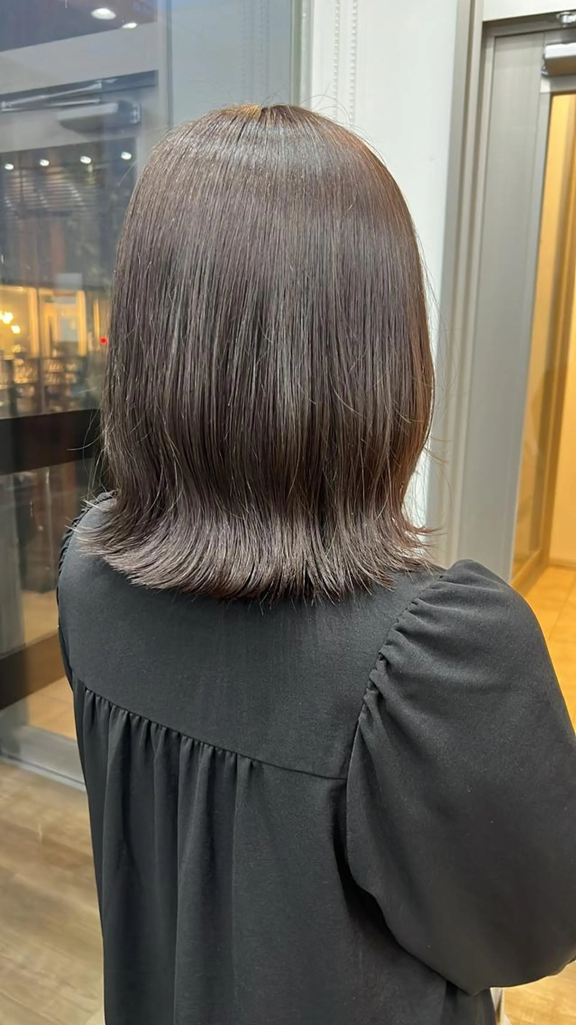 ミディアム カラー パープルカラー ボブ カット ヘアカラー トリートメント 小池 楓のヘアスタイル