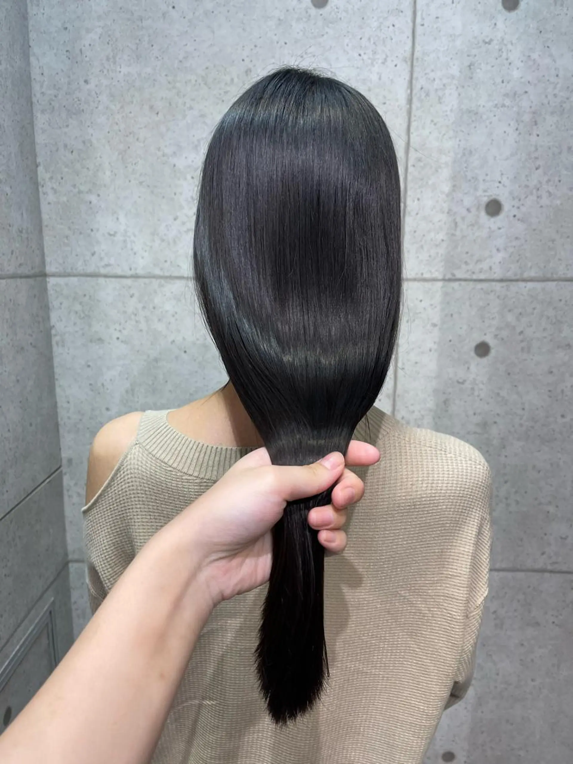 ロング 【透明感カラー‎✨】 中島日菜のヘアスタイル