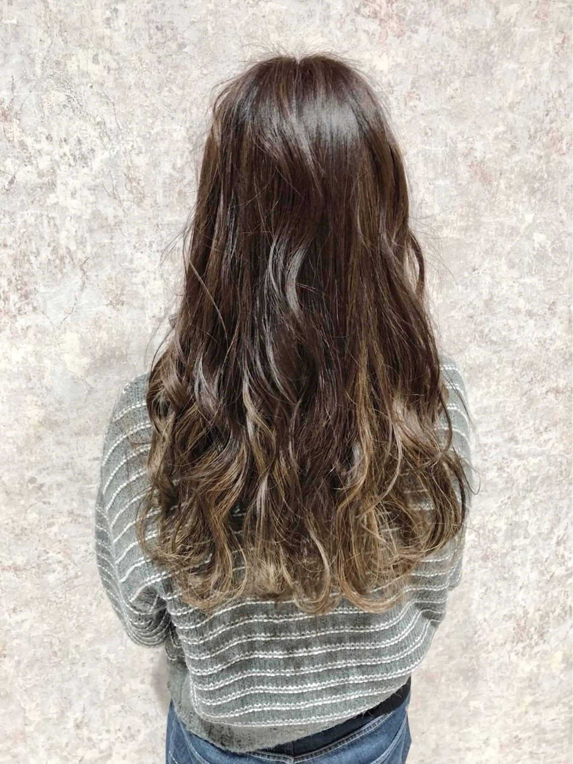 ロング カラー ベージュカラー グラデーションカラー ハイライトカラー シルバー シルバーベージュ 🫟Blanco🫟 Color&Careのヘアスタイル