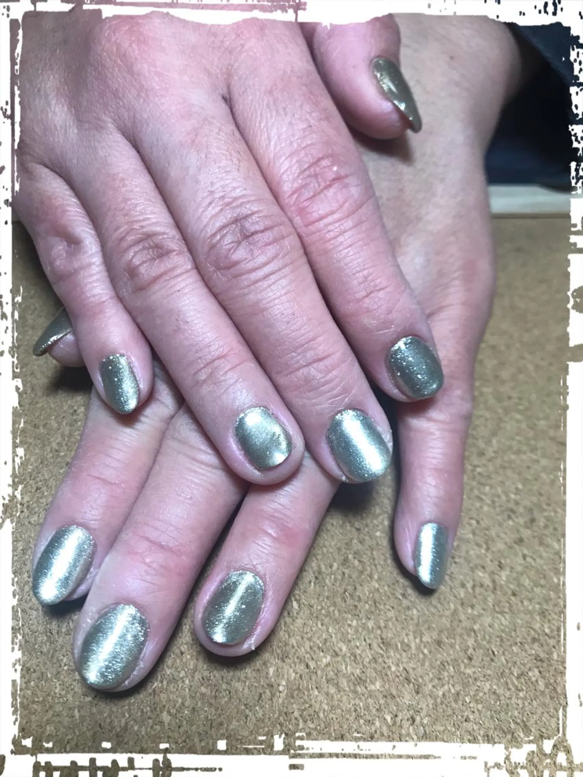 ネイル ECLAT エクラ所属・寺山 千鶴のネイルデザイン