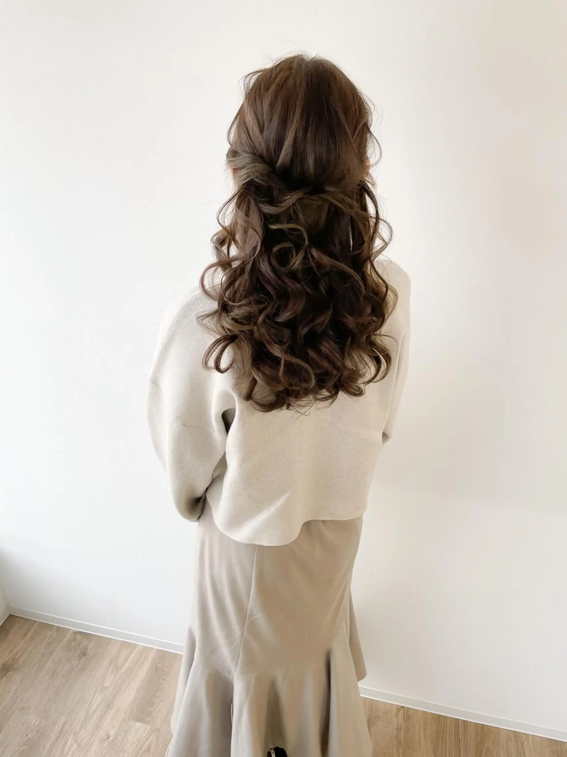 ロング カラー ヘアアレンジ autre所属・大久保 ひでなりのヘアスタイル