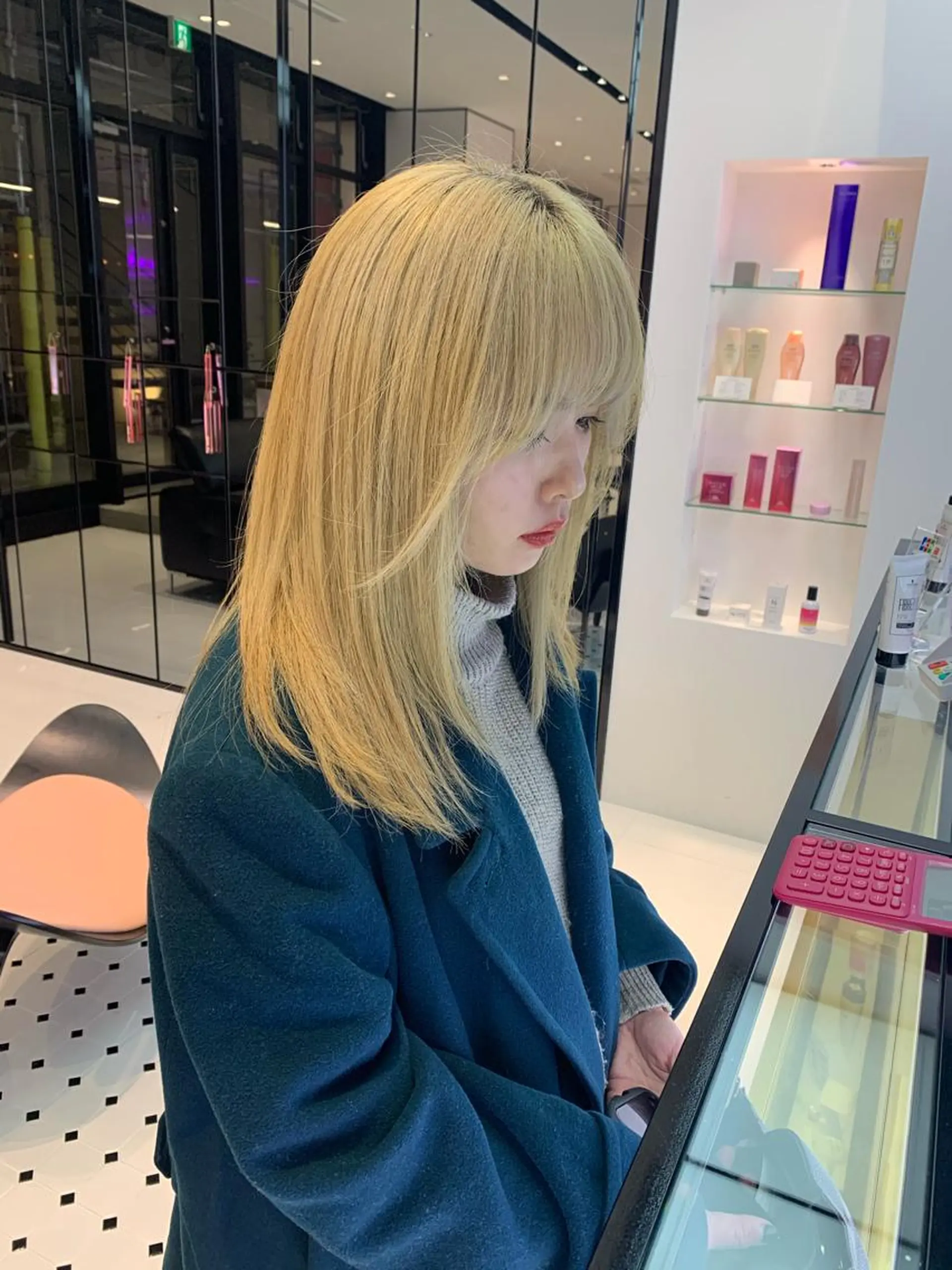 セミロング カラー ブリーチ ハッシュカット/ハイ トーン/MANAMIのヘアスタイル