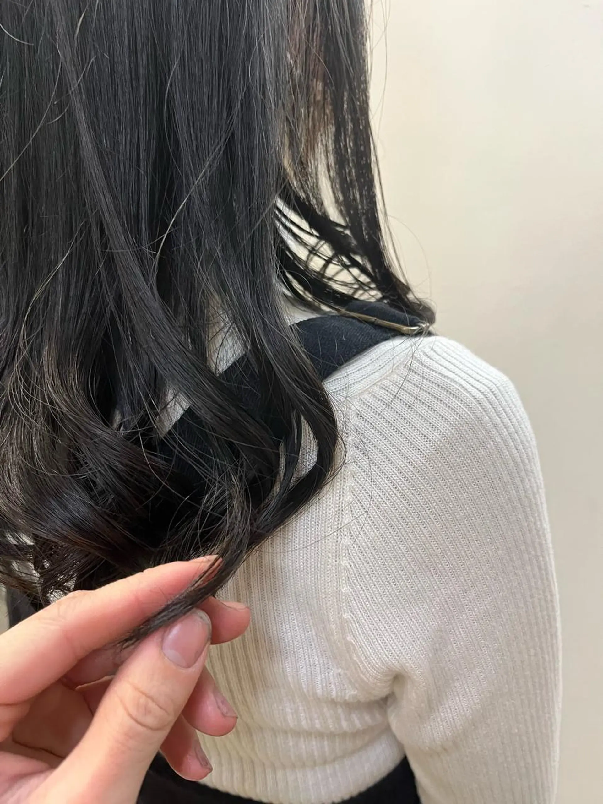 ロング カラー PiED DE POULE POCHE所属・酒井 陽南乃のヘアスタイル