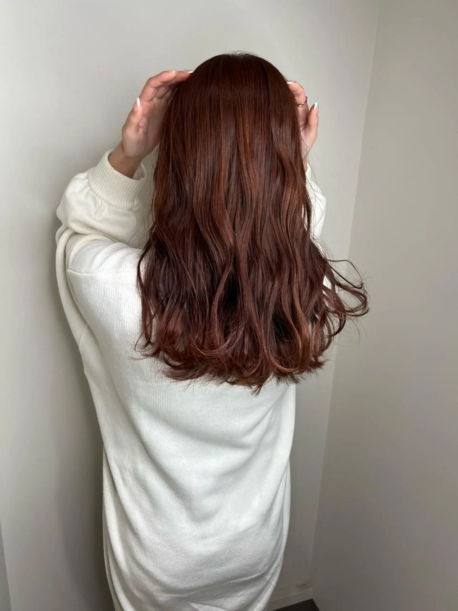 ミディアム カラー ブラウンカラー レッドカラー レッドブラウン 堀結香/顔まわり レイヤー/蒲生四丁目のヘアスタイル