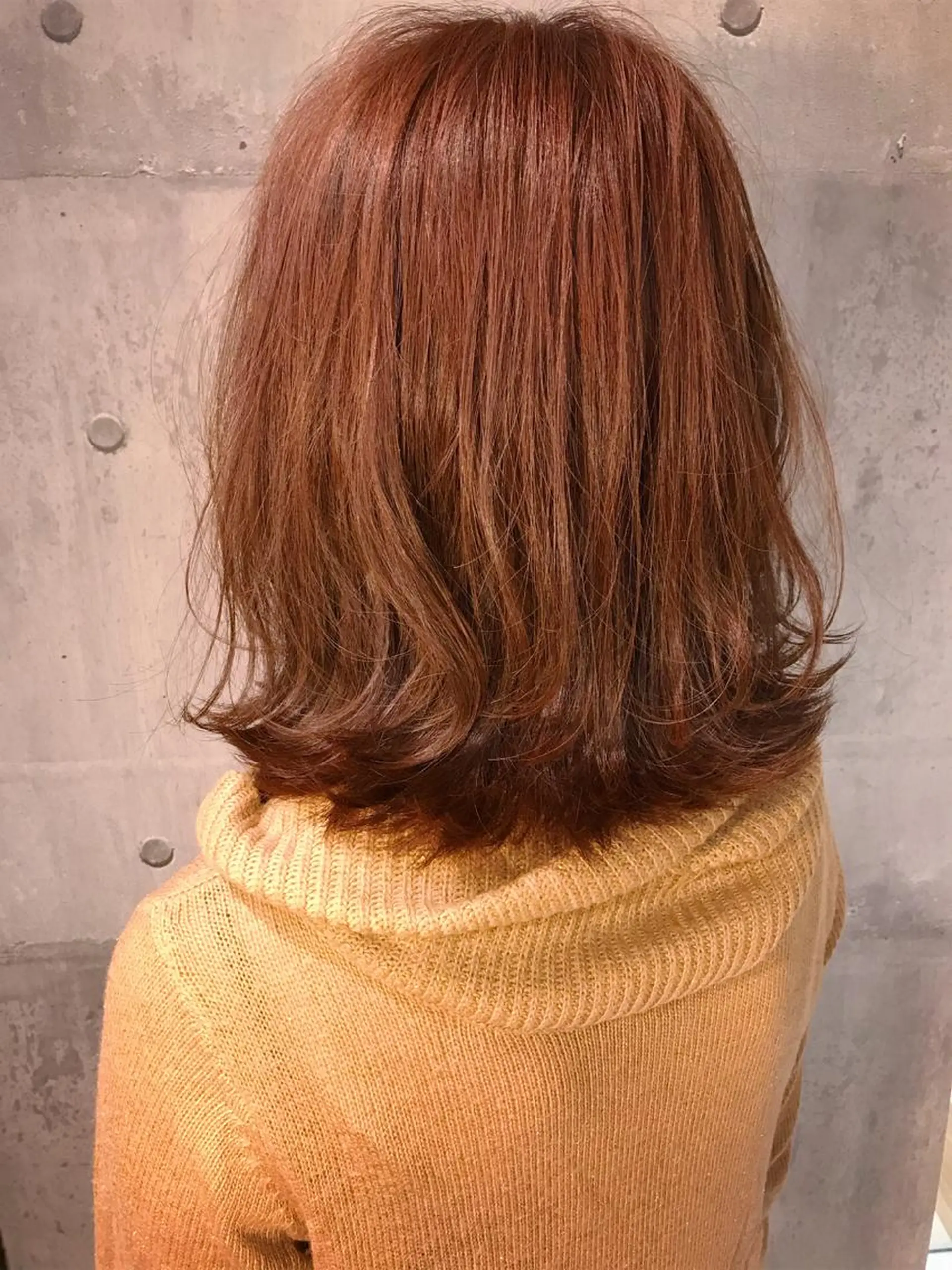 ミディアム カラー ベージュカラー ピンクカラー ピンクベージュ 髪質改善ｶﾗｰ ｹｱﾌﾞﾘｰﾁ/ﾀﾑのヘアスタイル