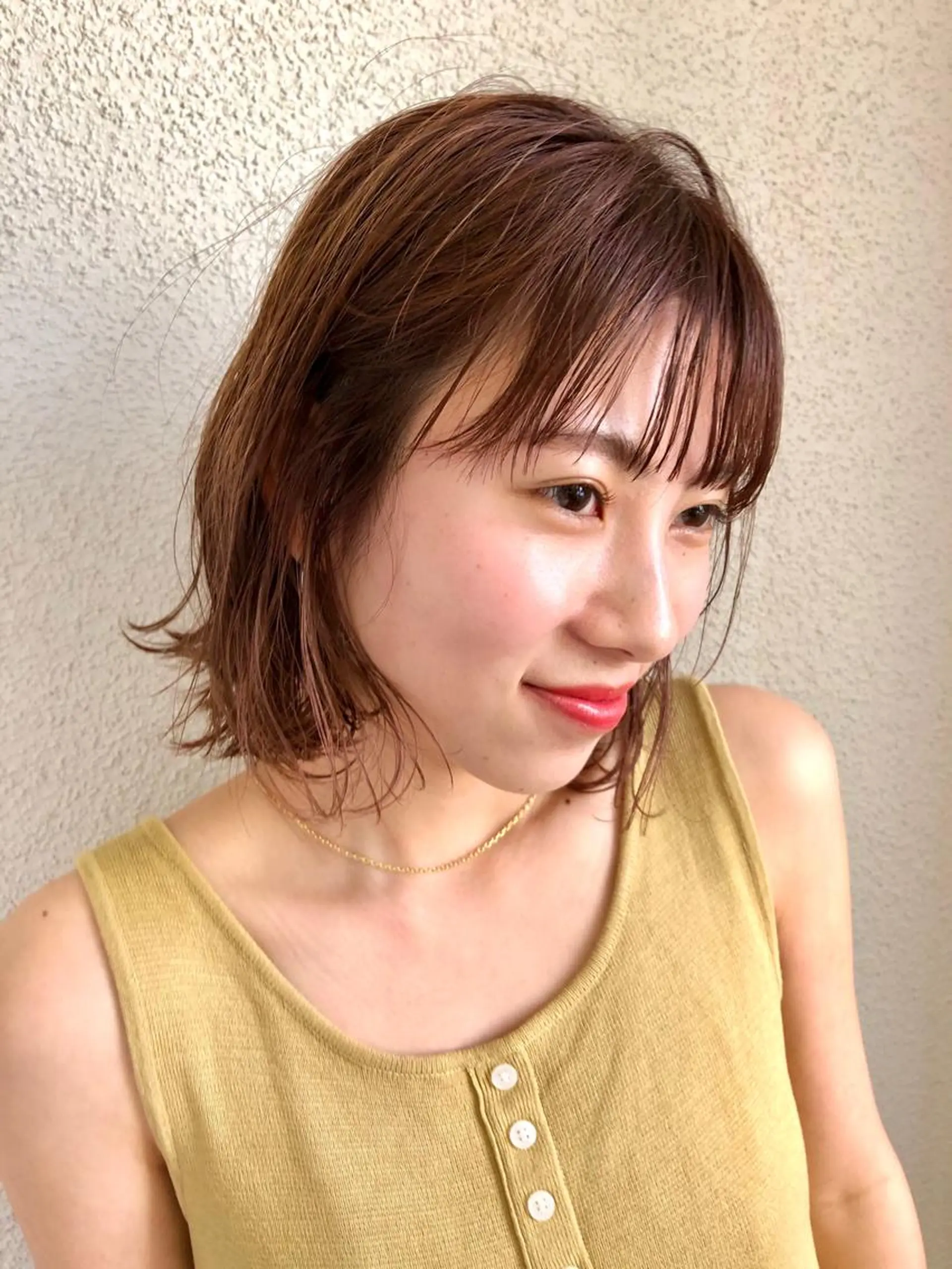 ミディアム カラー 切りっぱなしボブ ベージュカラー ブラウンカラー ナチュラルブラウン ボブ カット ヘアカラー トリートメント 水野 雪 /パーマ/暖色カラーのヘアスタイル