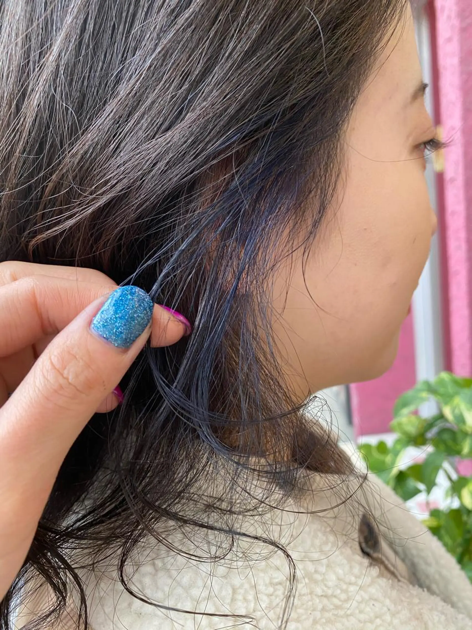 ミディアム カラー ブルーカラー イヤリングカラー mori  by little所属・デザインカラー✨新倉 佑奈のヘアスタイル