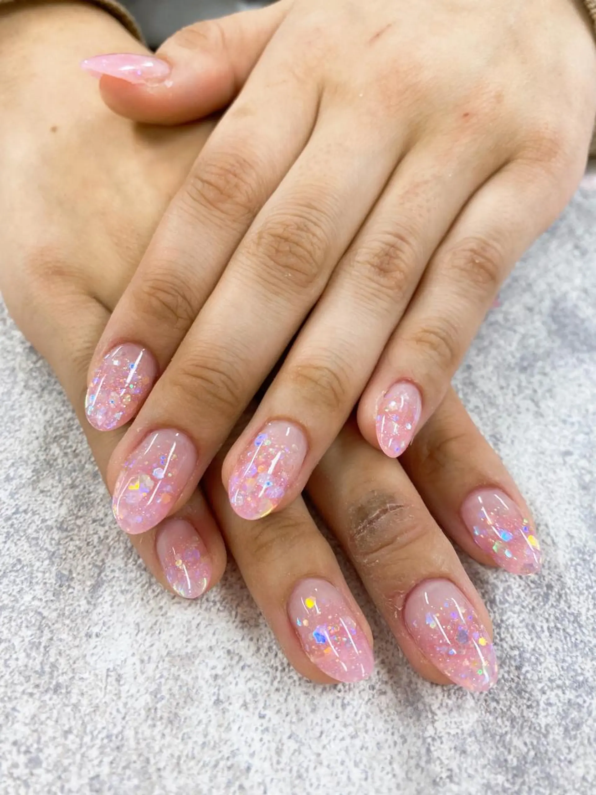ネイル グラデーション ラメ(グリッター) ラメグラデーション スカルプネイル nail &eye    ADDICT OHORI所属・addict 練習中のネイルデザイン