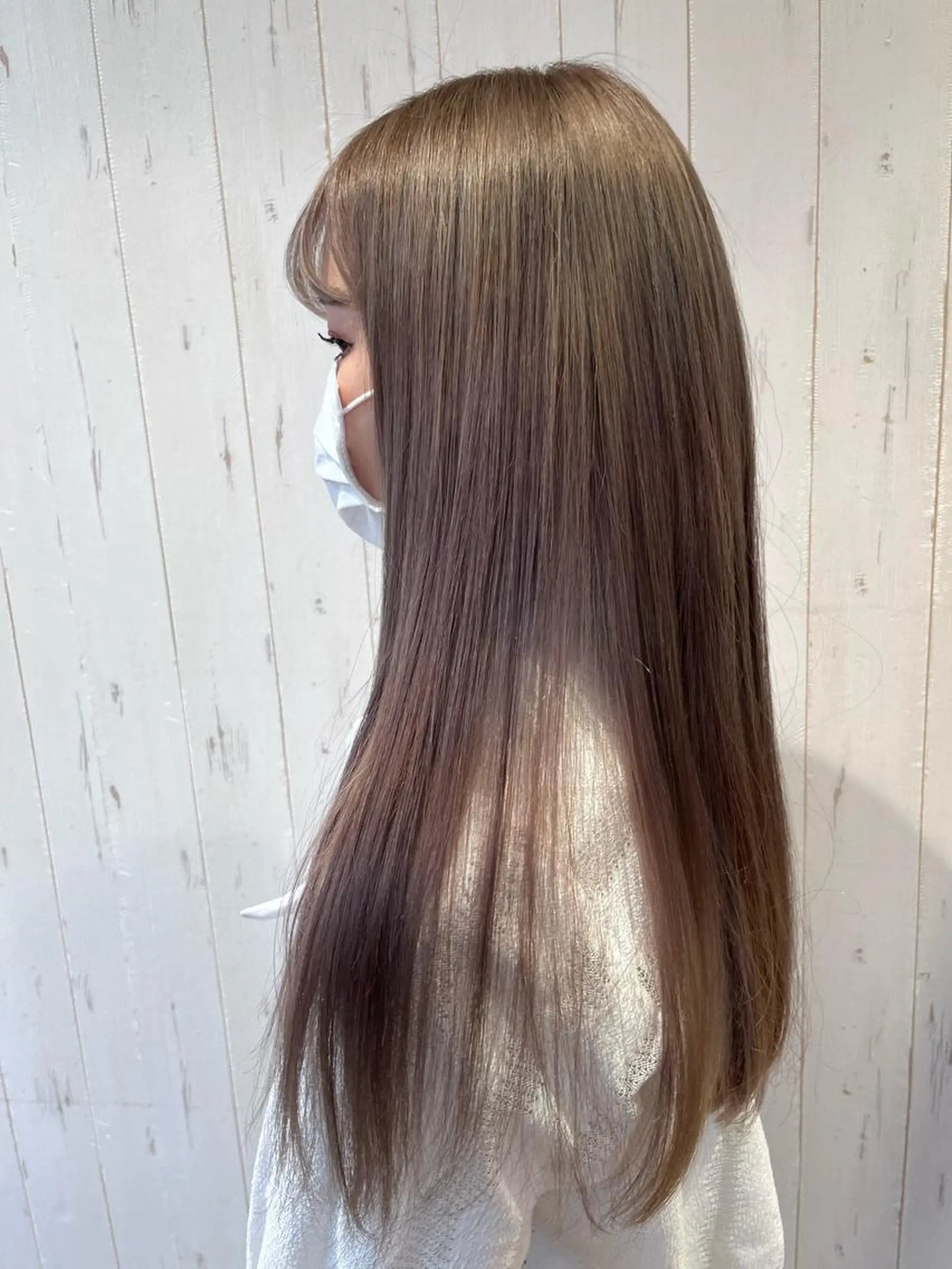 ロング カラー グレージュ ミルクティーグレージュ dogstar小林諒 レイヤー/パーマのヘアスタイル