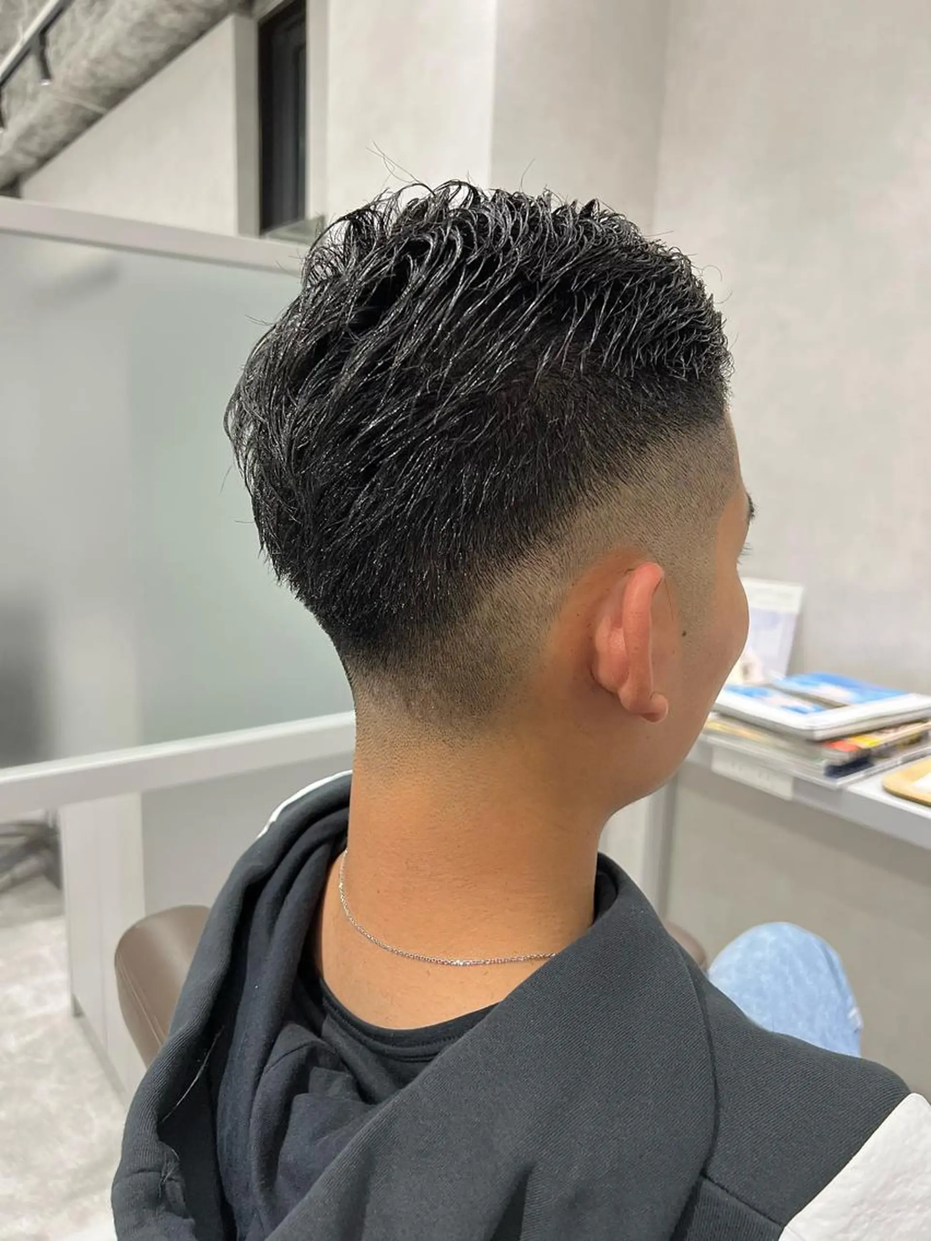 ショート カラー パーマ メンズ kiitos所属・関西センターパート メンズモデル募集のヘアスタイル