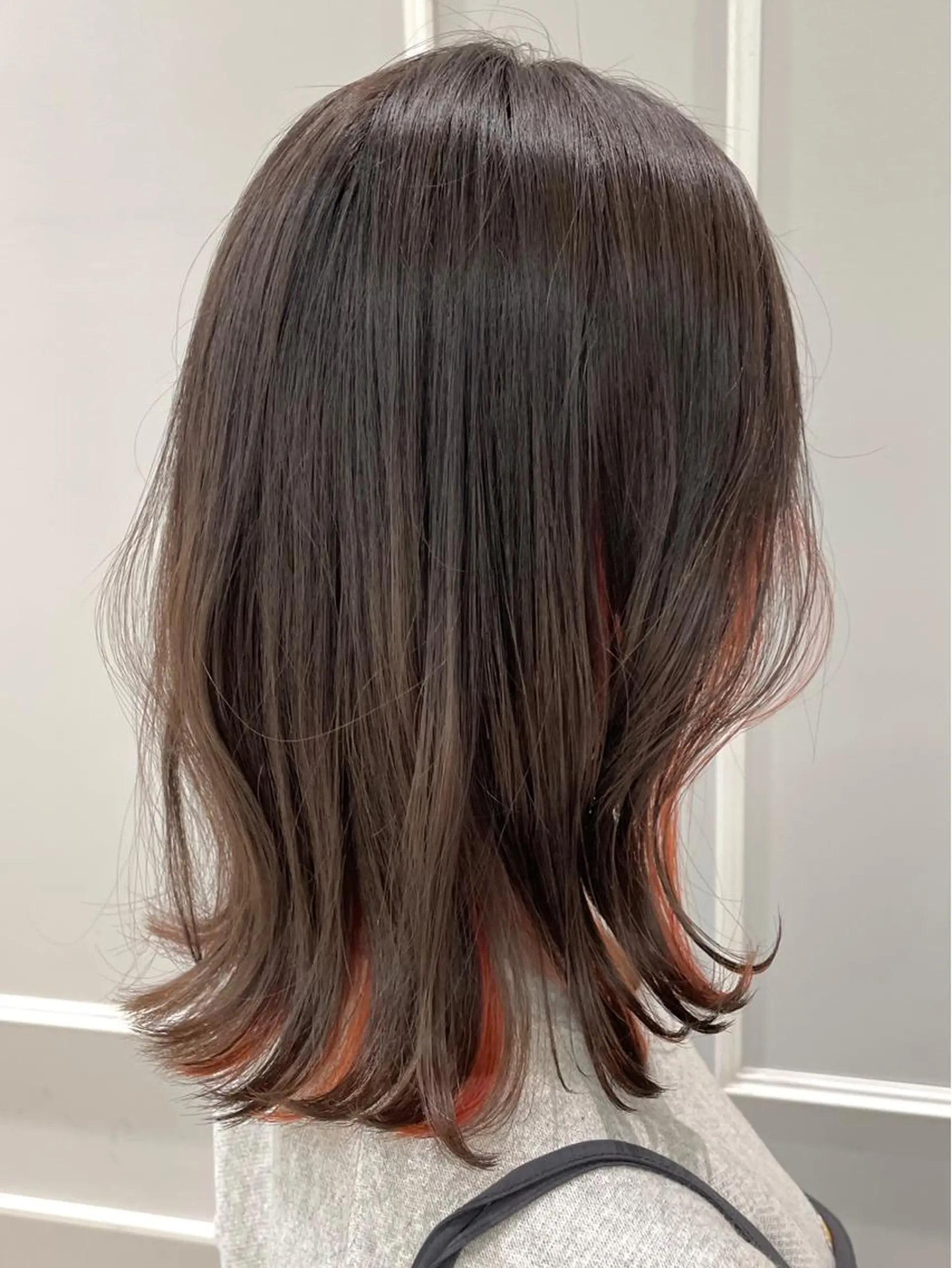 ミディアム カラー 透明感カラー イヤリングカラー インナーカラー オレンジ ヘアカラー トリートメント 💎小顔前髪&髪質 改善カラー💎片桐のヘアスタイル