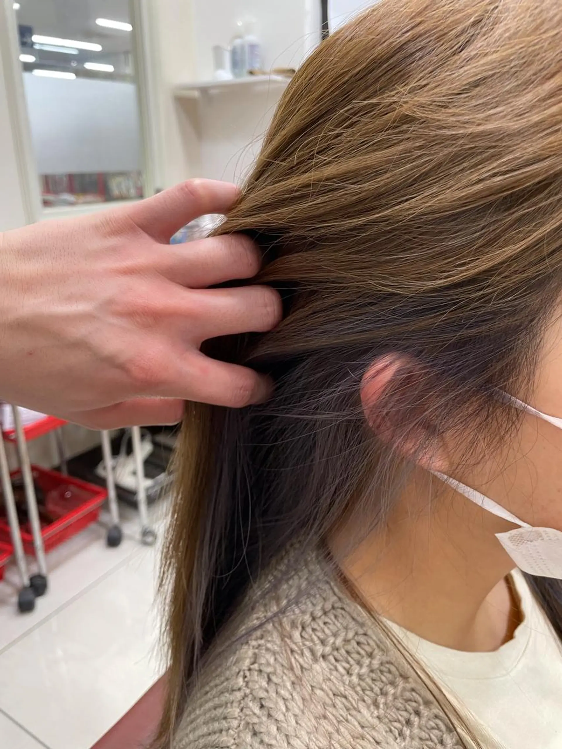 ロング カラー アッシュ イヤリングカラー インナーカラー パープルカラー 💫カットパーマ💫 伊原虎太郎のヘアスタイル