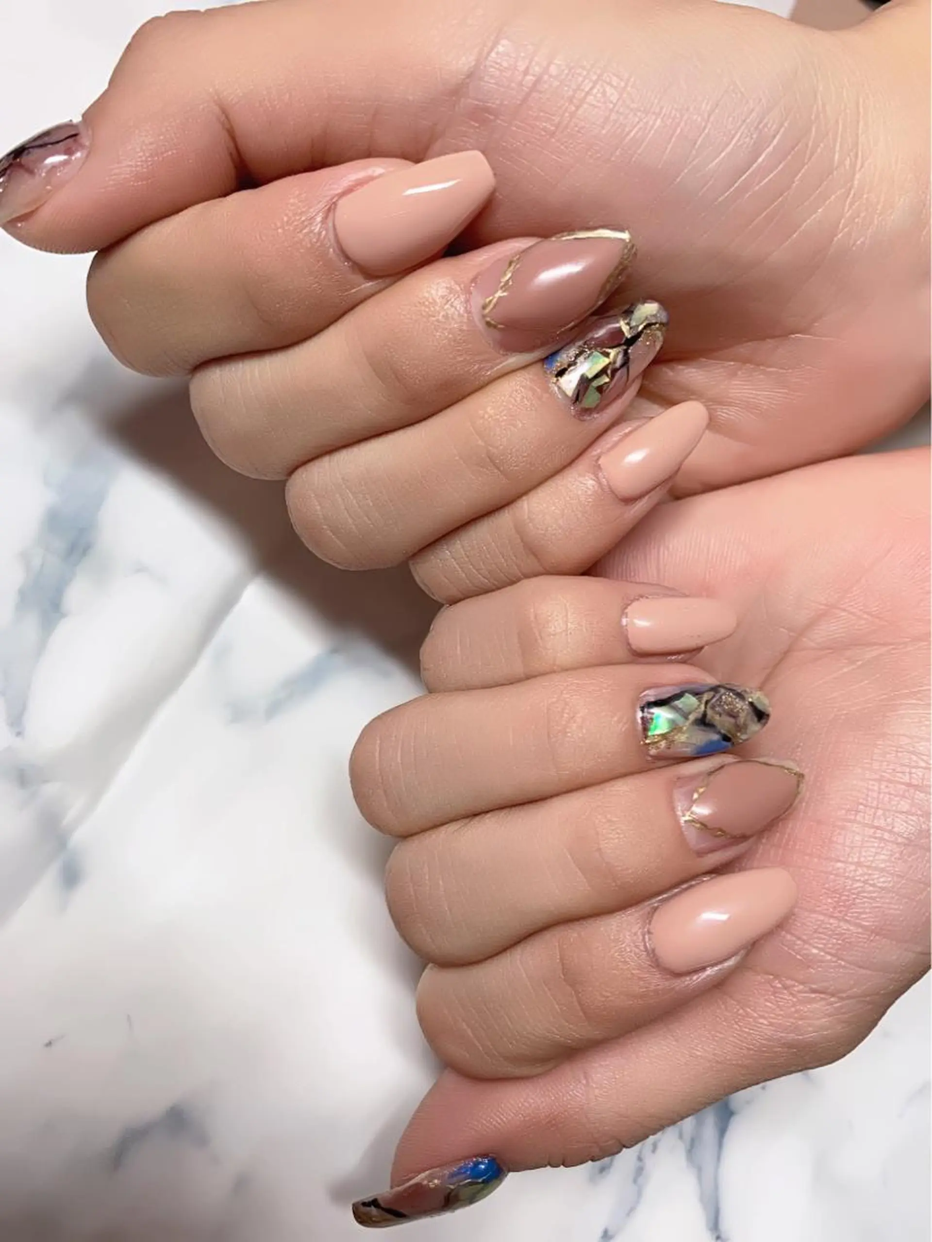 ネイル 菅野 愛花のネイルデザイン