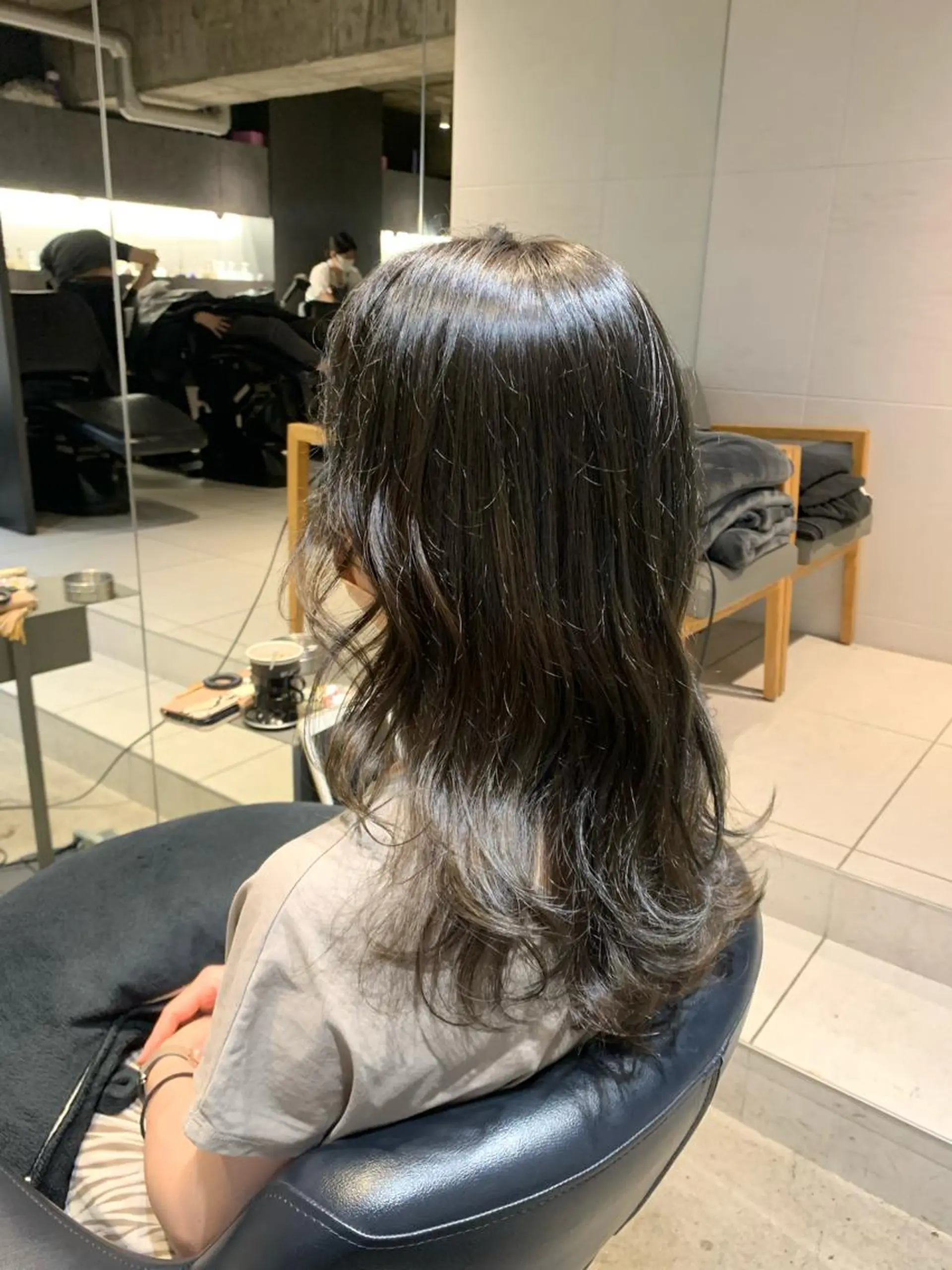 セミロング カラー 🌈艶髪/髪質改善 新宿itouのヘアスタイル