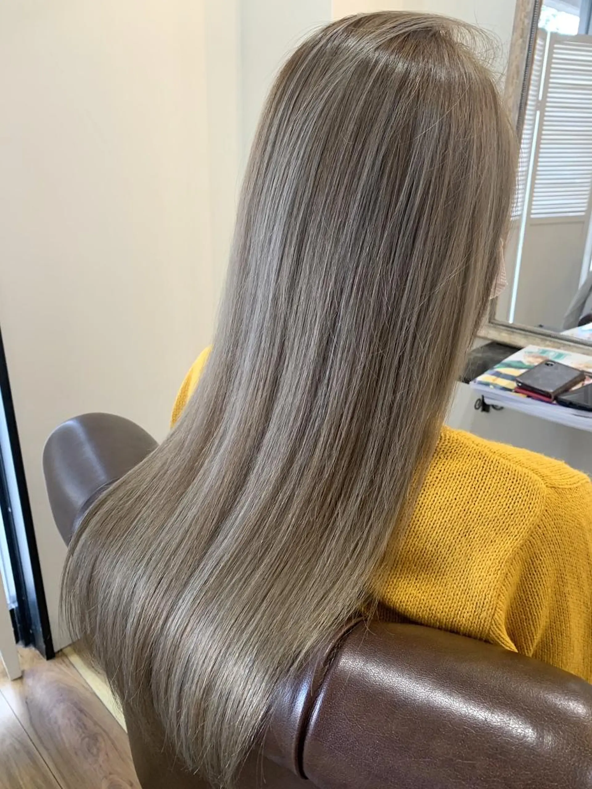 セミロング GLITTER赤塚店所属・GLITTER ハイ トーン🎀北野佑季のヘアスタイル