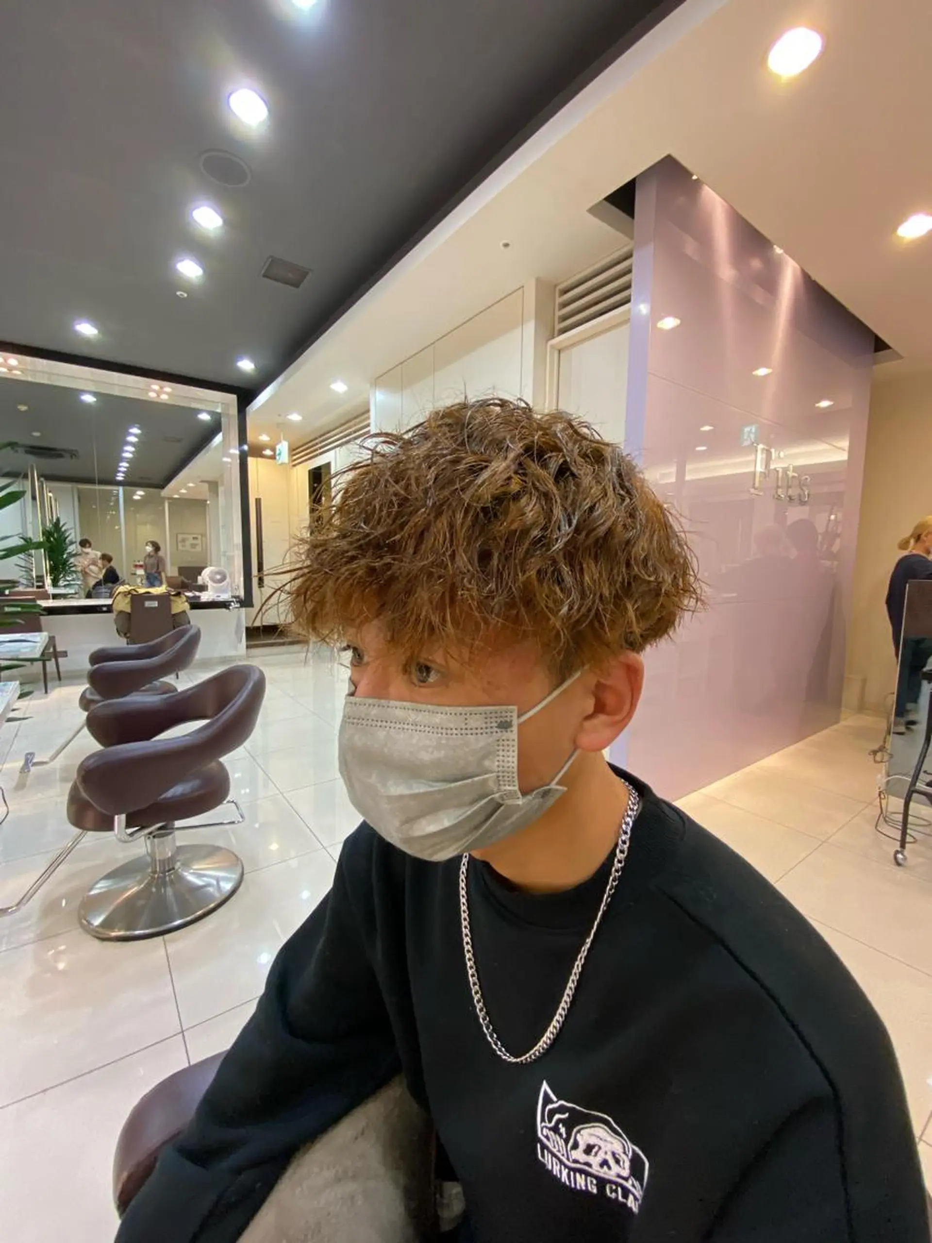 ショート パーマ メンズ メンズパーマ メンズツイストパーマ ツイストパーマ カット パーマ メンズサロン/戸塚駅 東口3分/冨田大輝のヘアスタイル