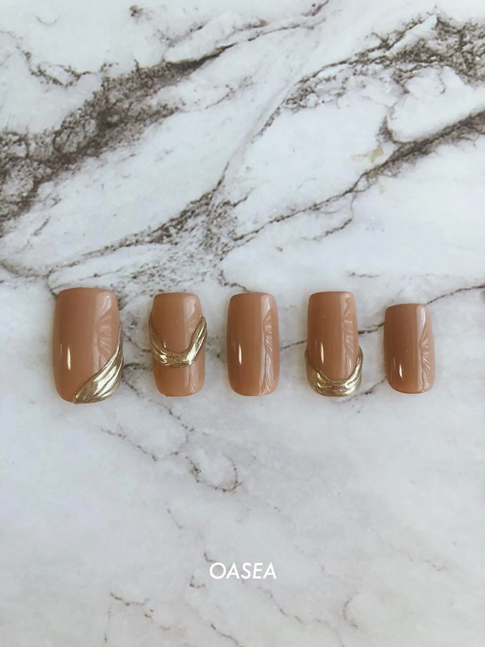 ネイル 🌞💜 KAORI 🌴のネイルデザイン