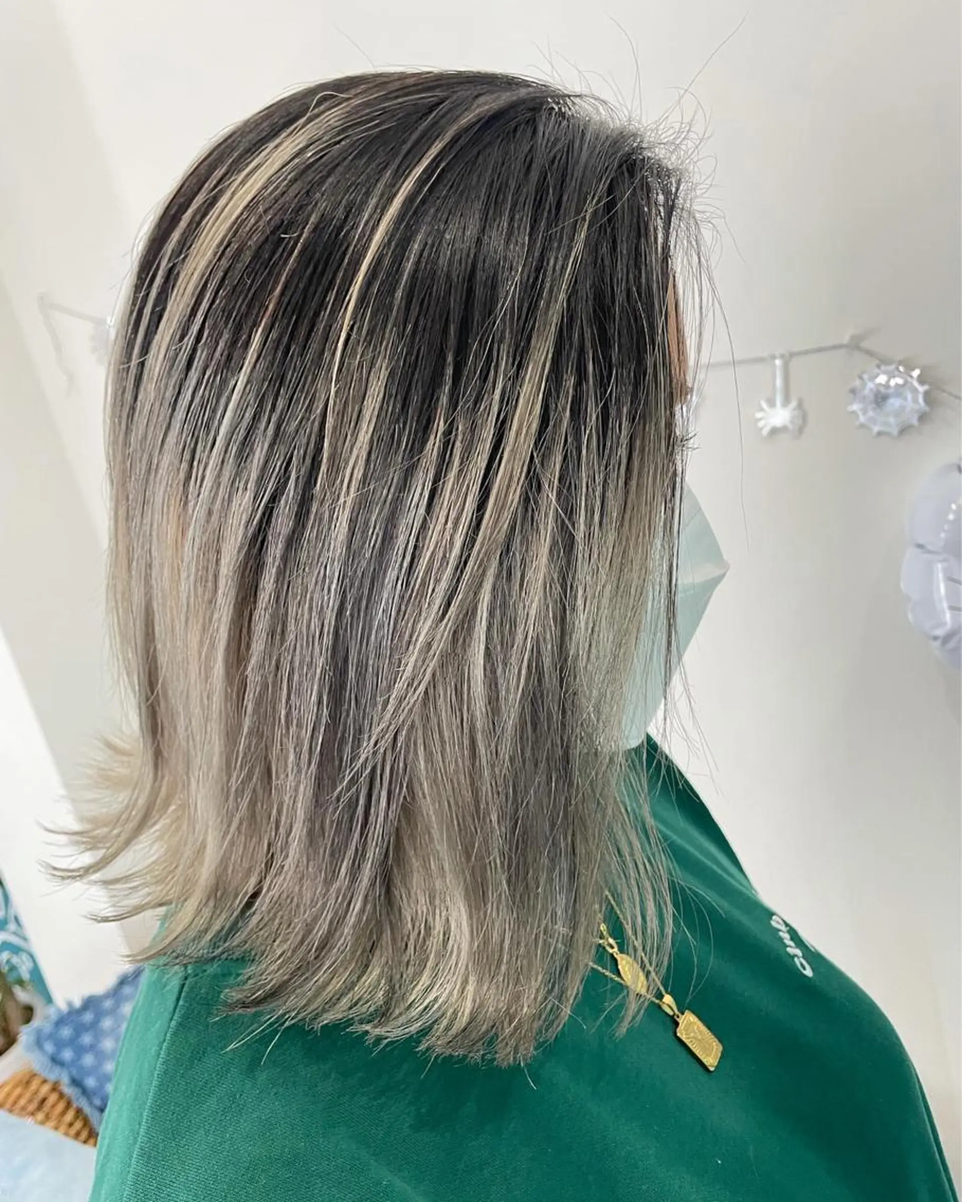 ミディアム カラー ALOHANA 津店所属・TSUBASA▫️ ブリーチ#エクステのヘアスタイル