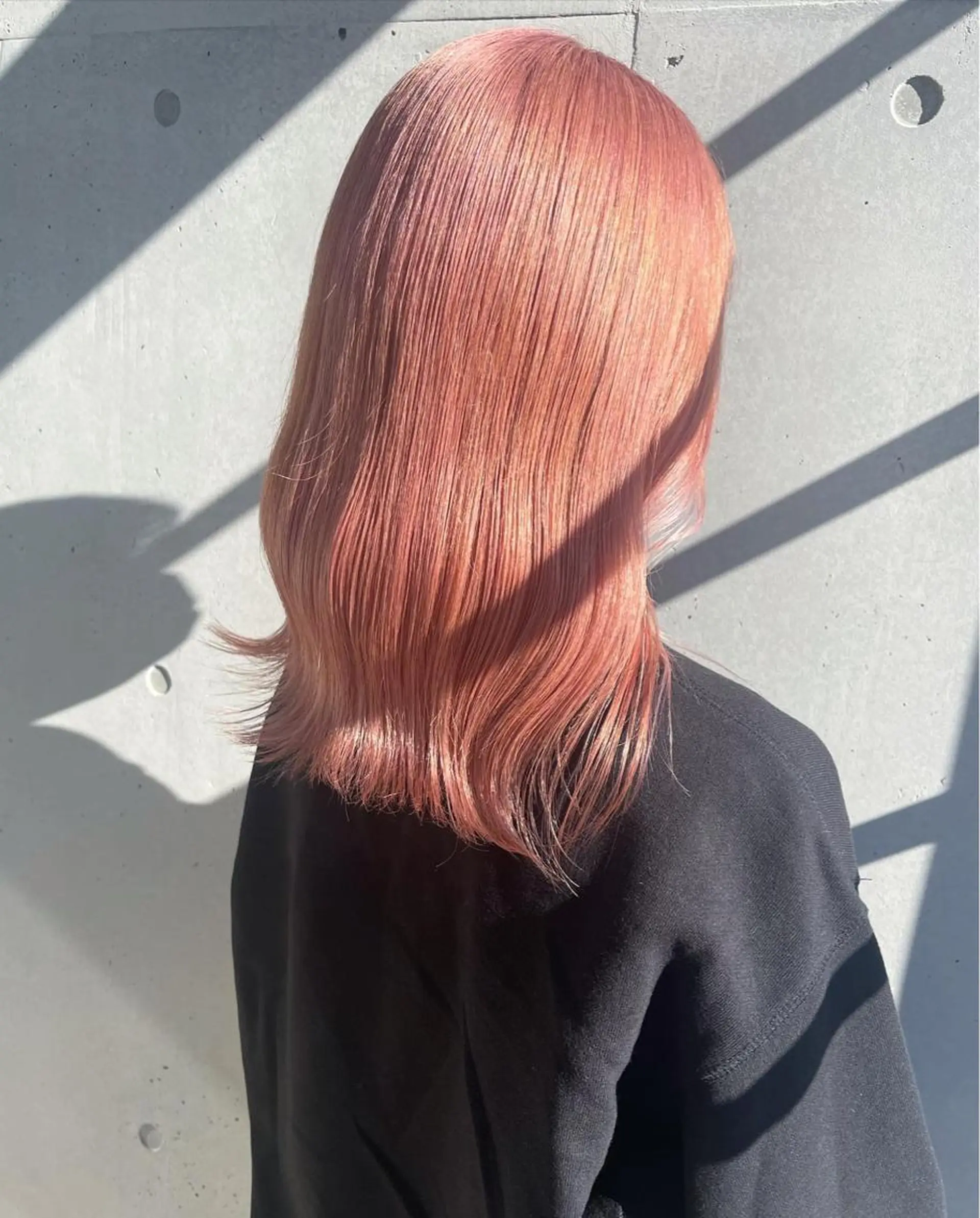 ミディアム カラー ヘアカラー トリートメント 透明感カラー× レイヤーカット✨高梨のヘアスタイル