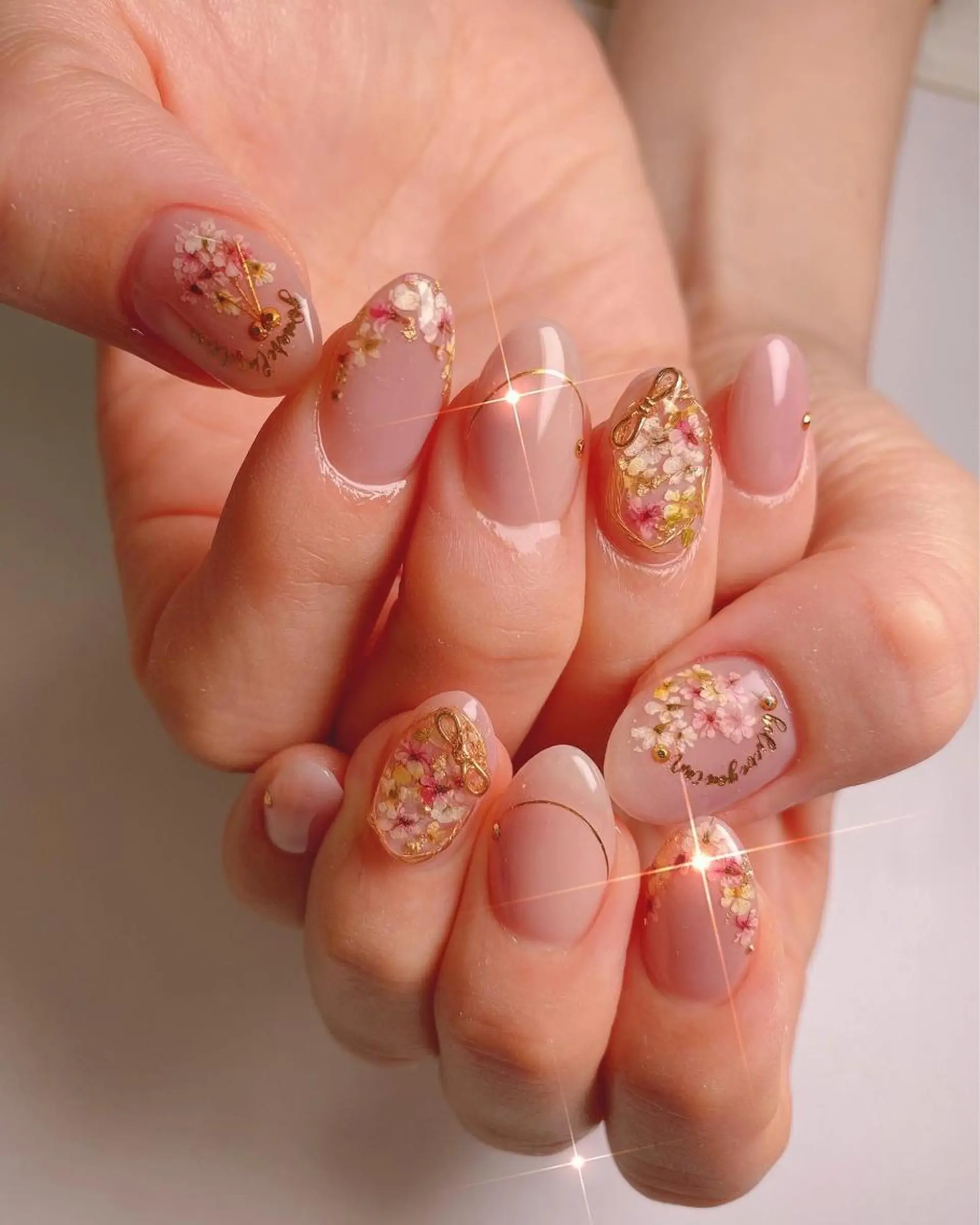 ネイル ハンドネイル JINI NAIL所属・ジニ ネイルのネイルデザイン