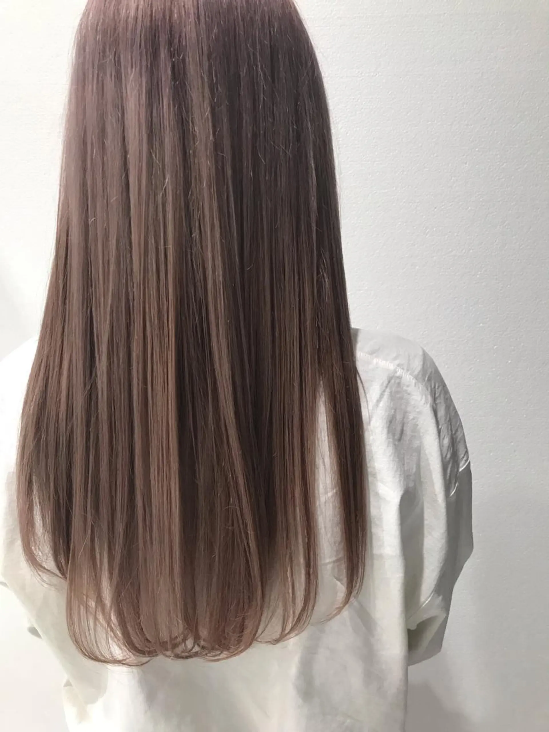 ロング カラー ブリーチ ピンクカラー ヘアカラー トリートメント 河上 雅俊のヘアスタイル