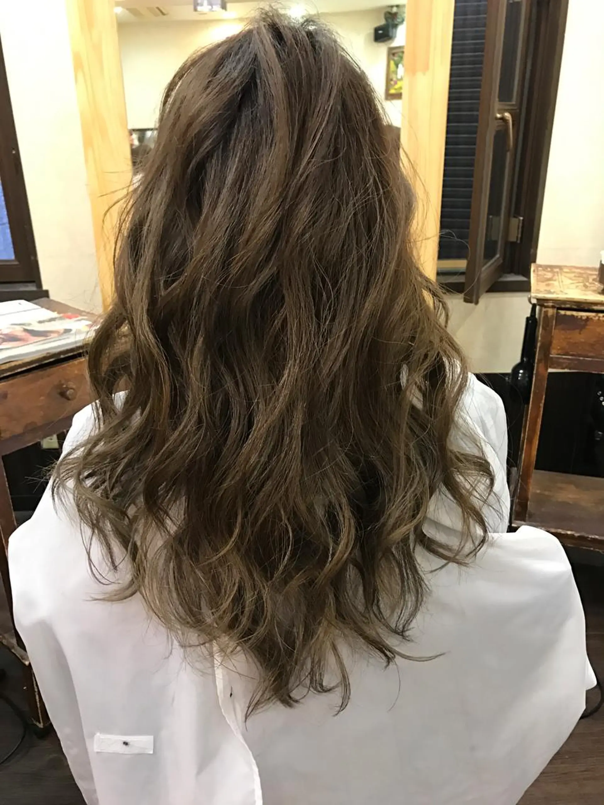 ロング カラー ベージュカラー ハイライトカラー ハイライト ていねい技術No.1 🌈諏訪 健太のヘアスタイル