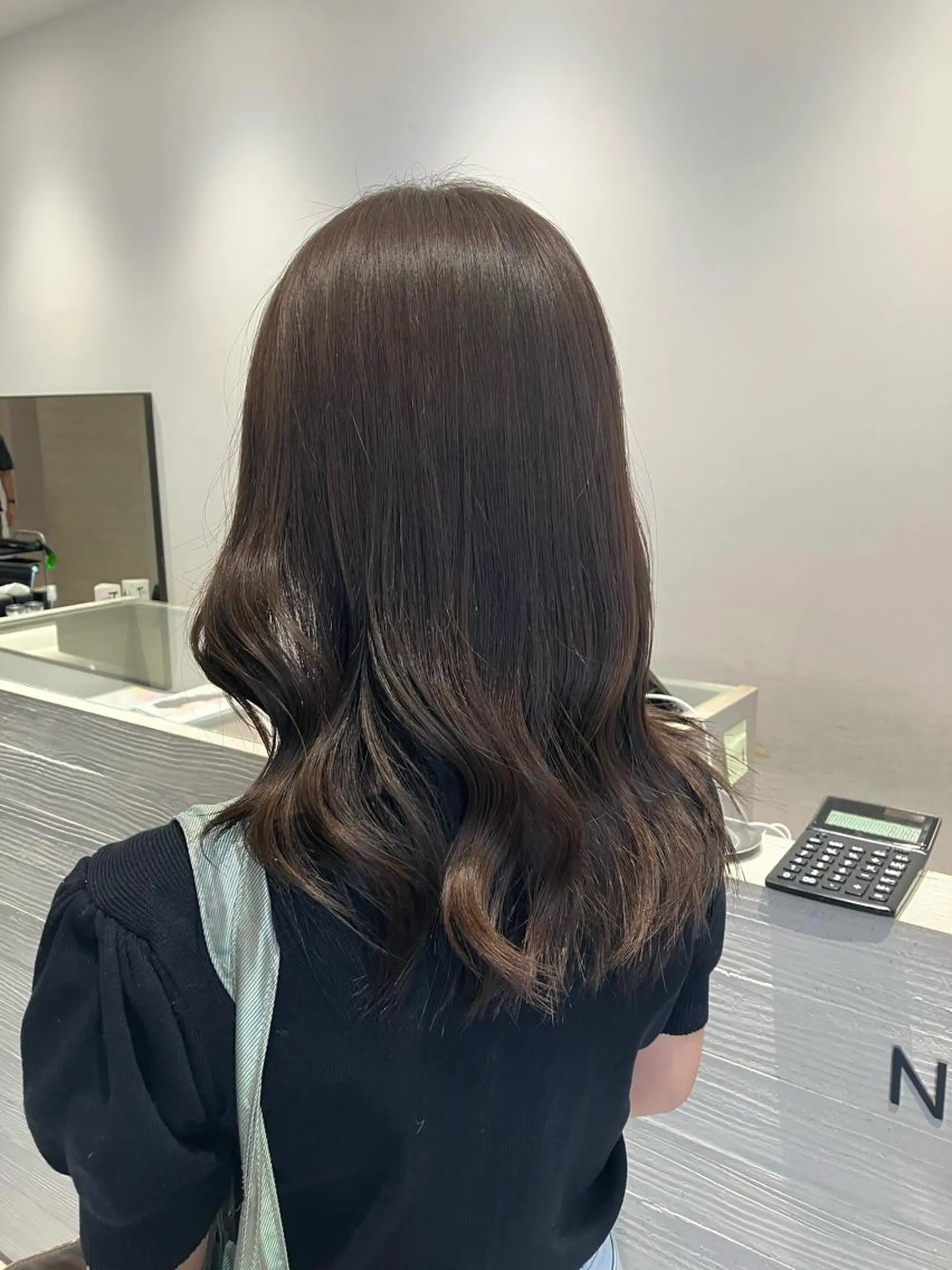 ロング カラー ブラウンカラー ナチュラルブラウン レイヤーカット サキ🤍ハイトーン 🩰くびれ巻きヘアのヘアスタイル